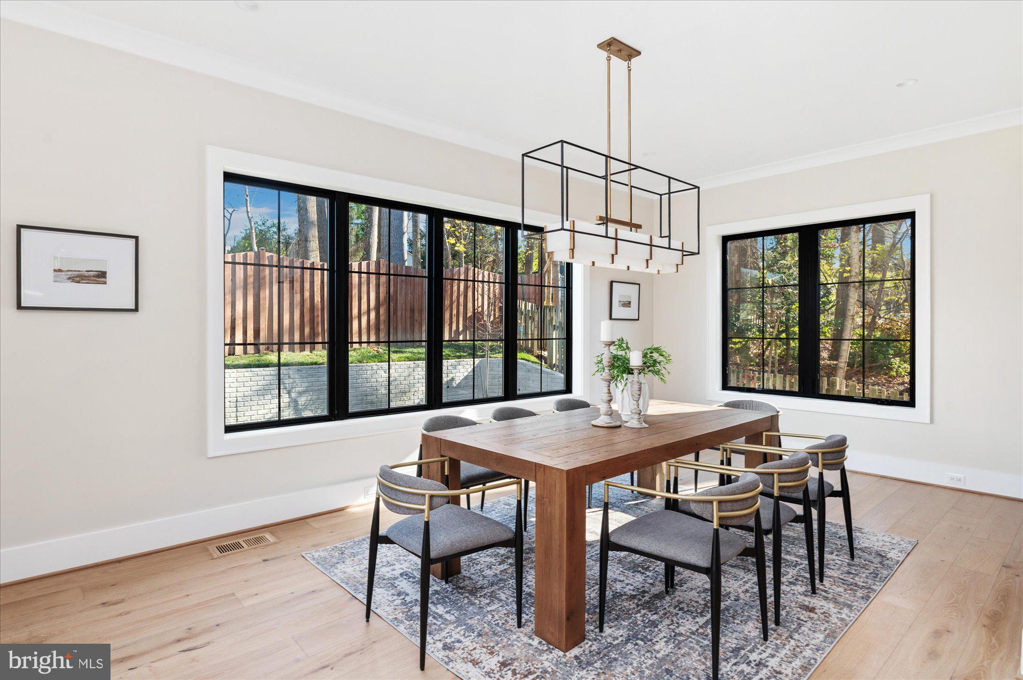 YORKTOWN - Residential