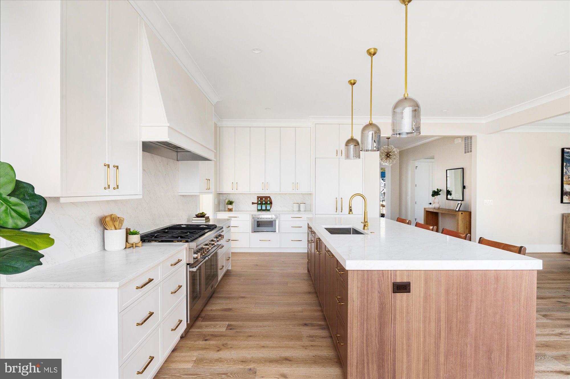 YORKTOWN - Residential