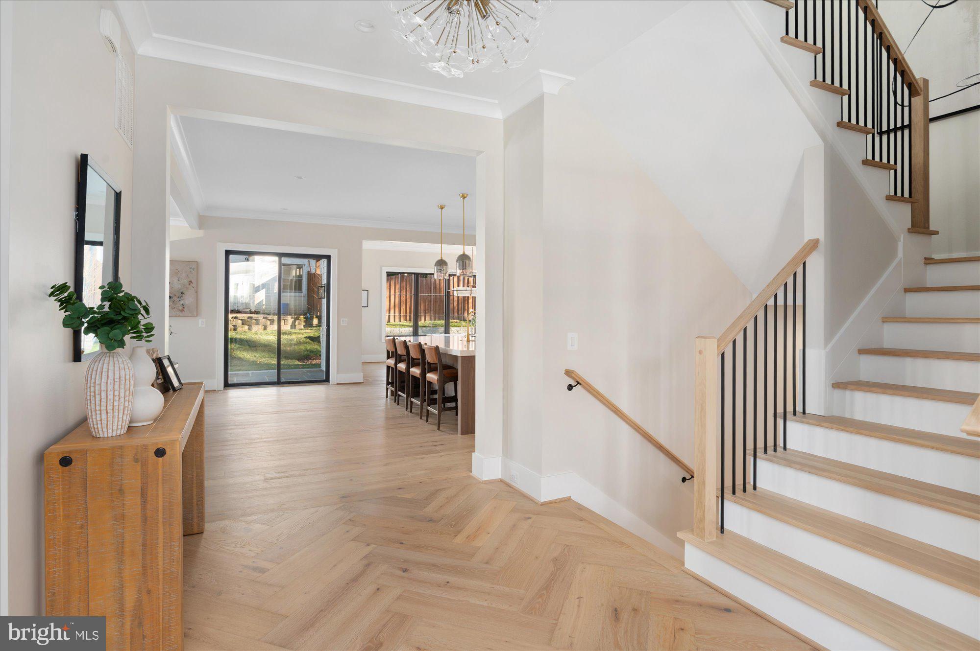 2929 N GREENCASTLE STREET