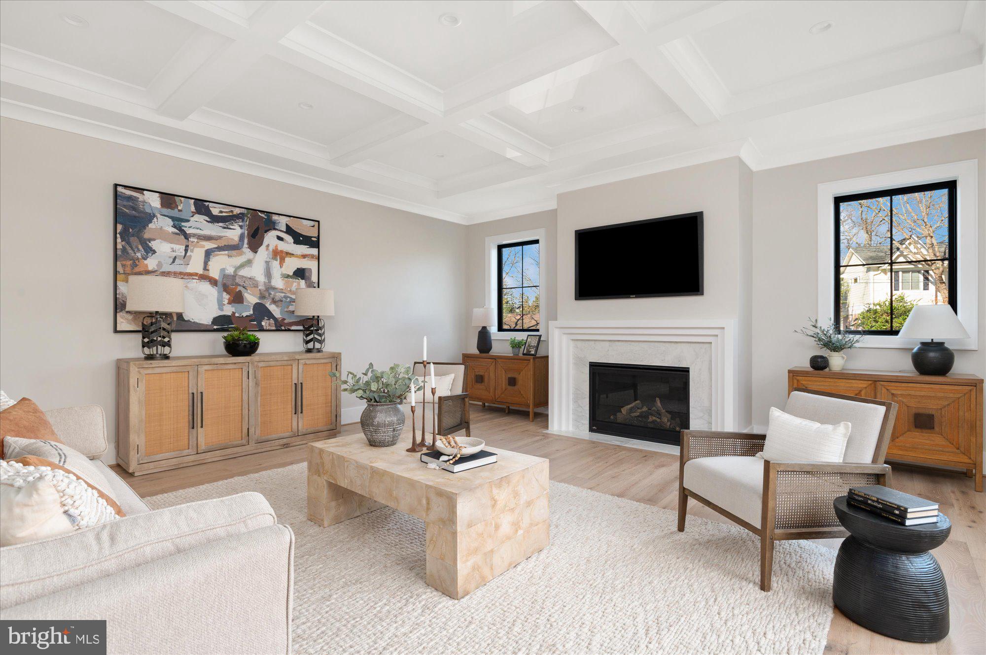 YORKTOWN - Residential