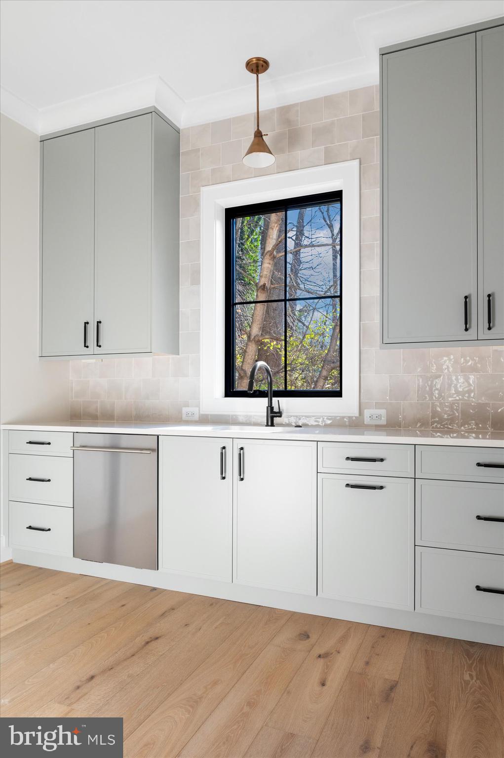 YORKTOWN - Residential