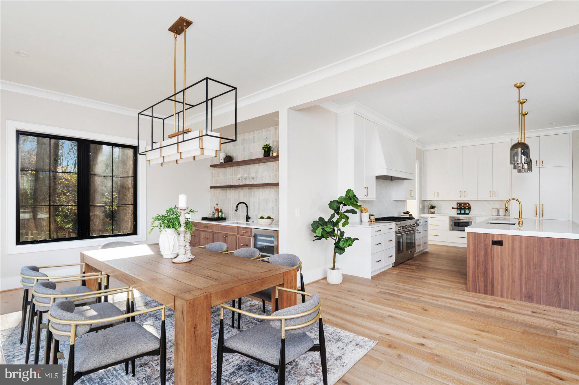 YORKTOWN - Residential