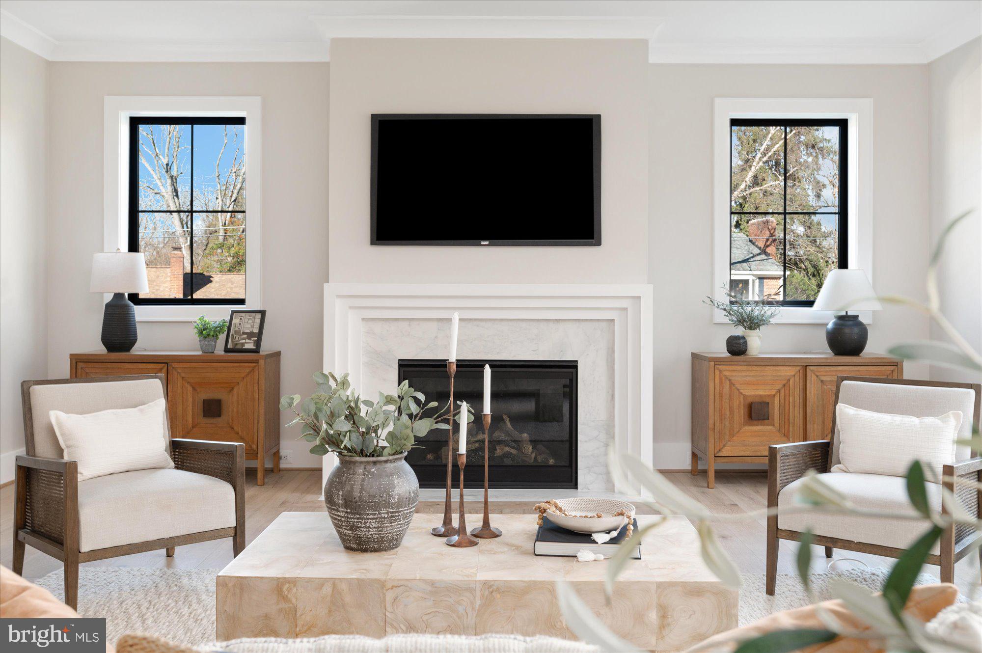 YORKTOWN - Residential