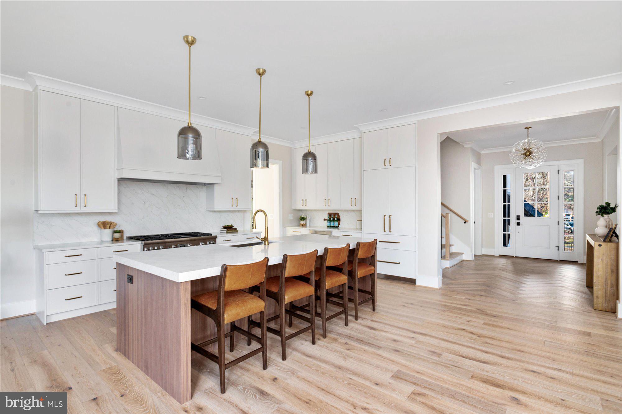 YORKTOWN - Residential