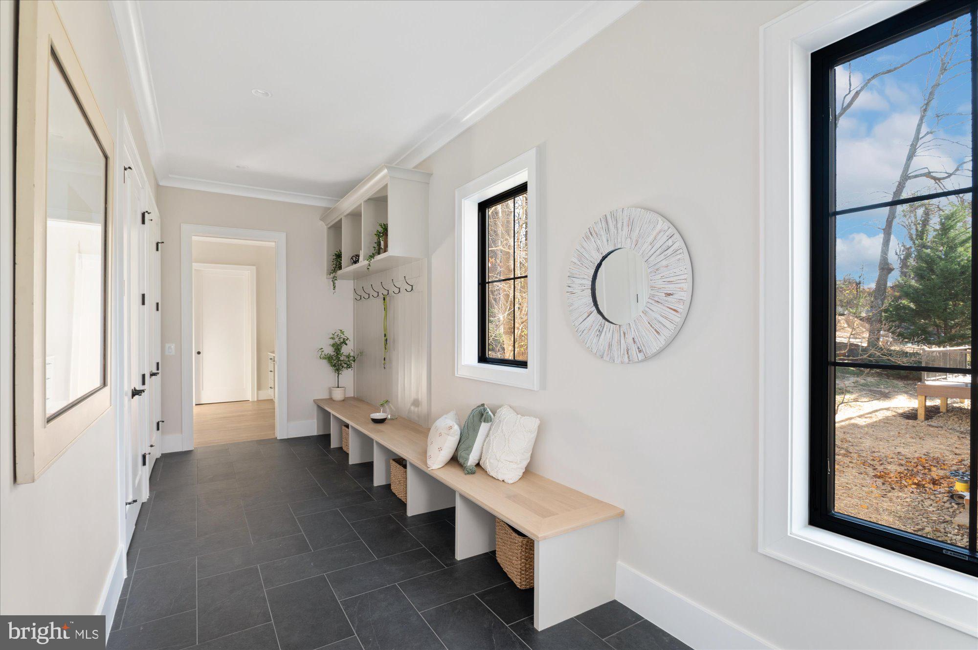 YORKTOWN - Residential