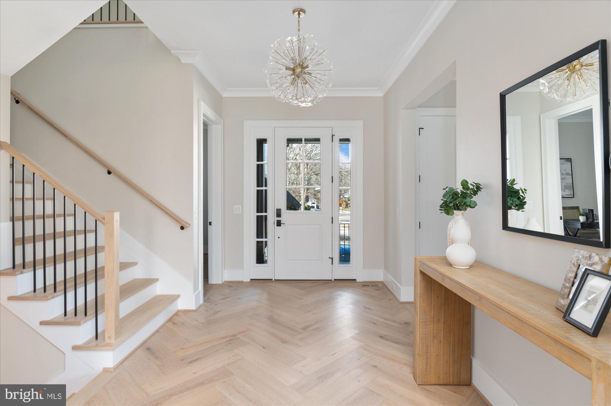 2929 N GREENCASTLE STREET