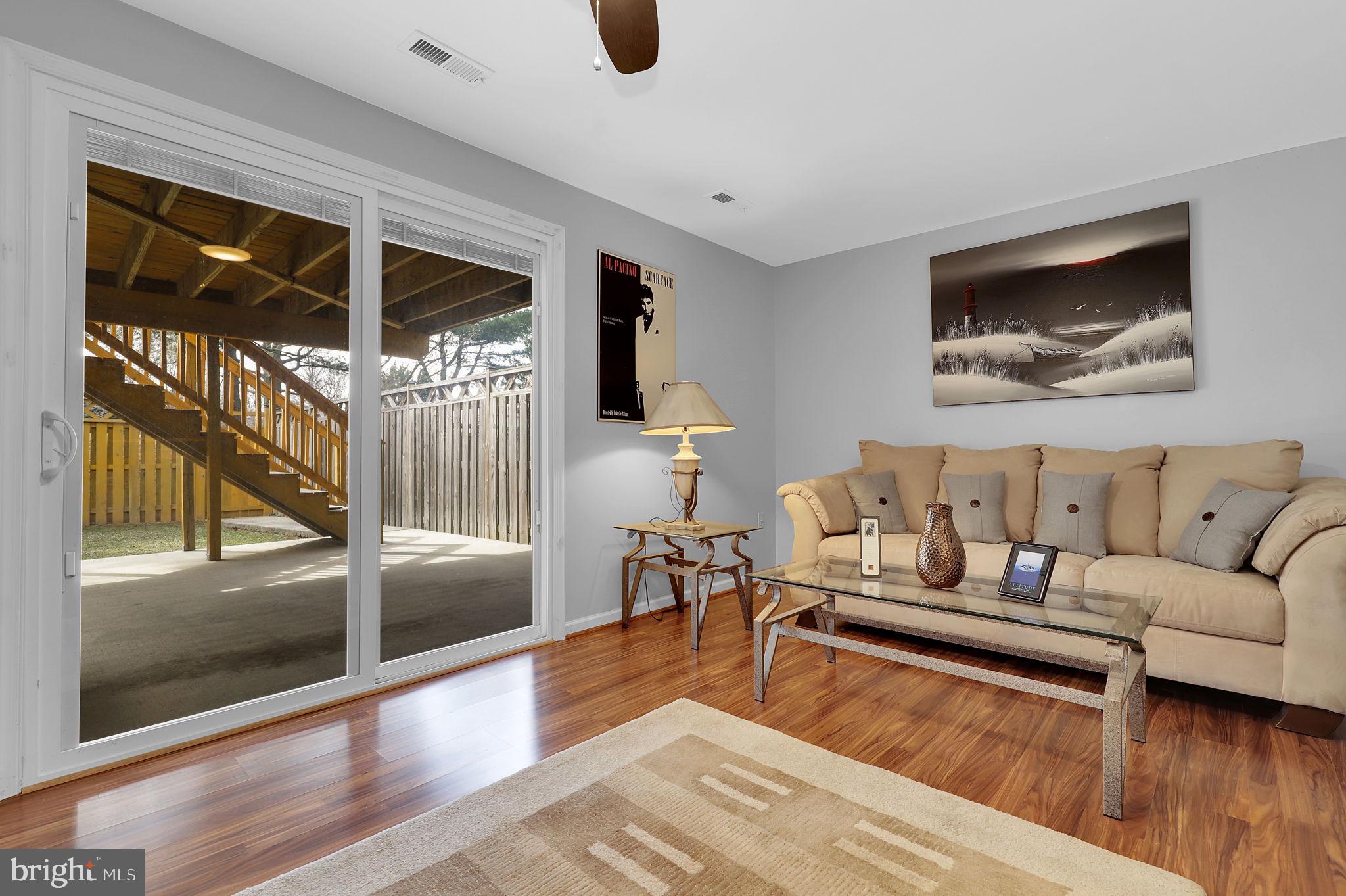 WATERSIDE - Residential