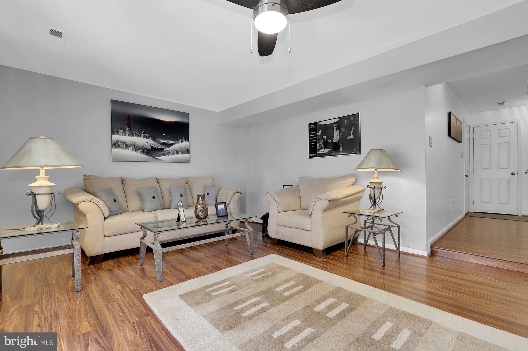 WATERSIDE - Residential