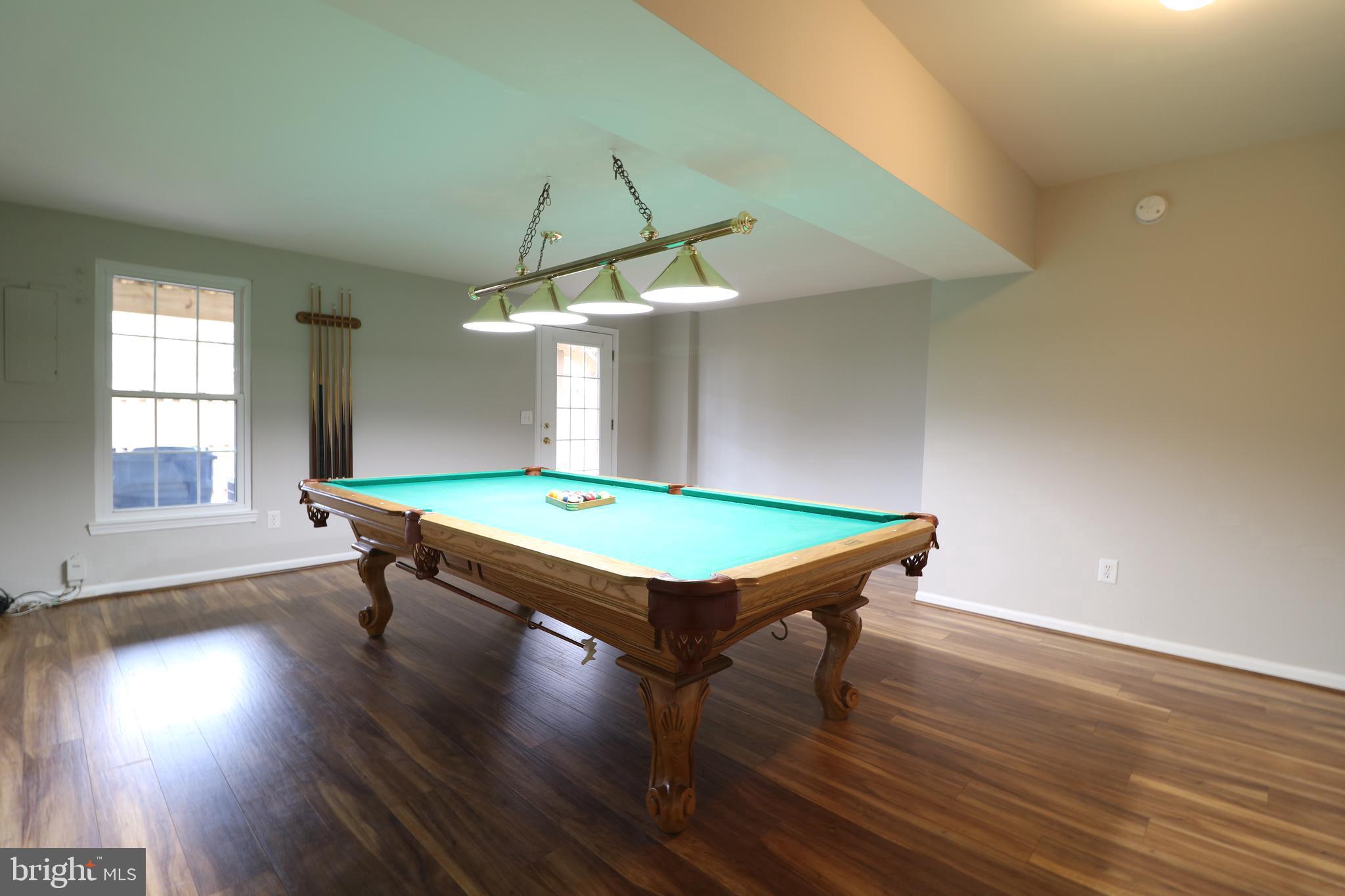 ASHBURN VILLAGE - Residential Lease