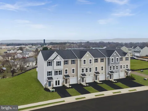 MLS: WVJF2017304
