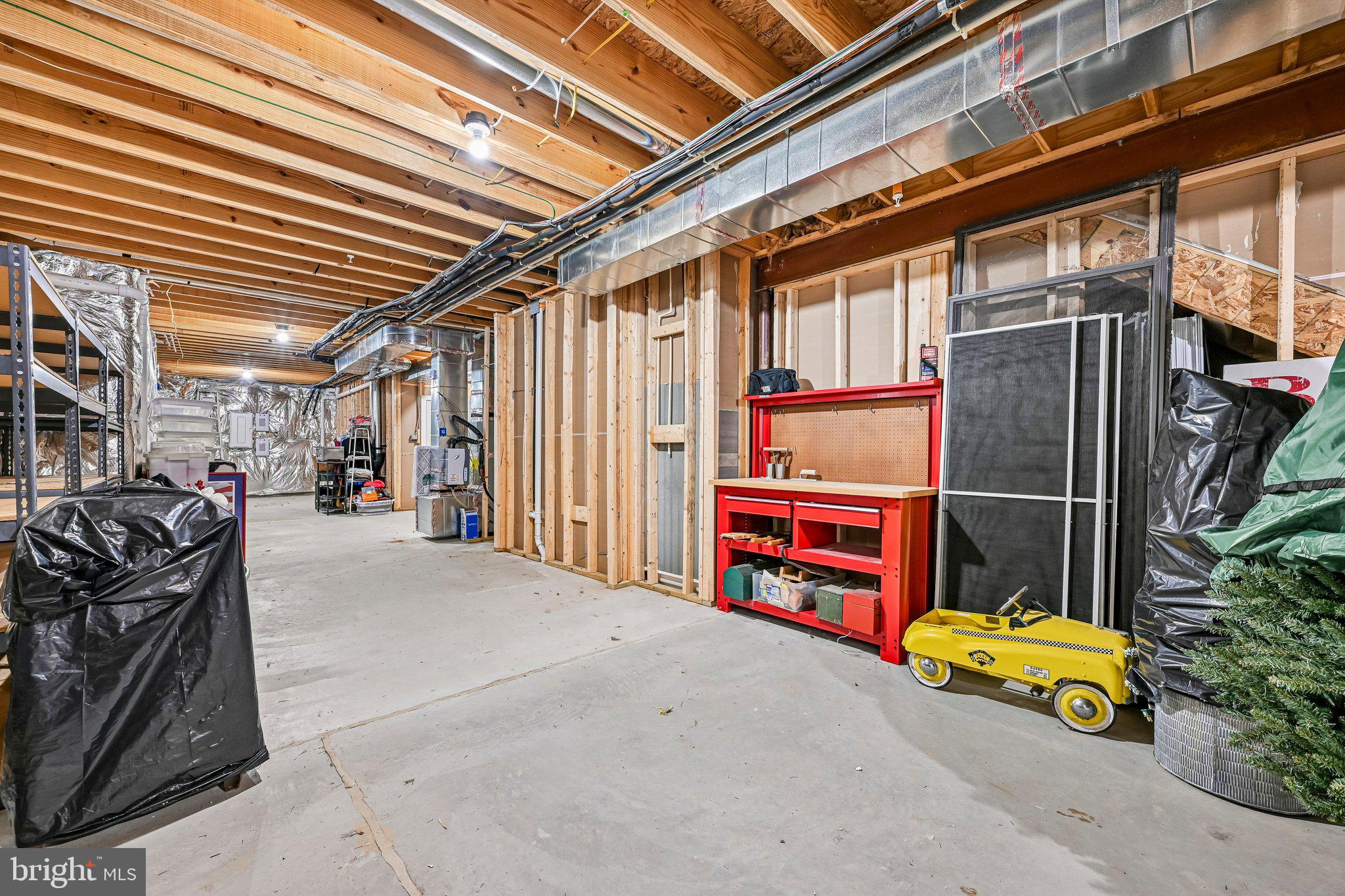 QUARTZ HILL - Residential