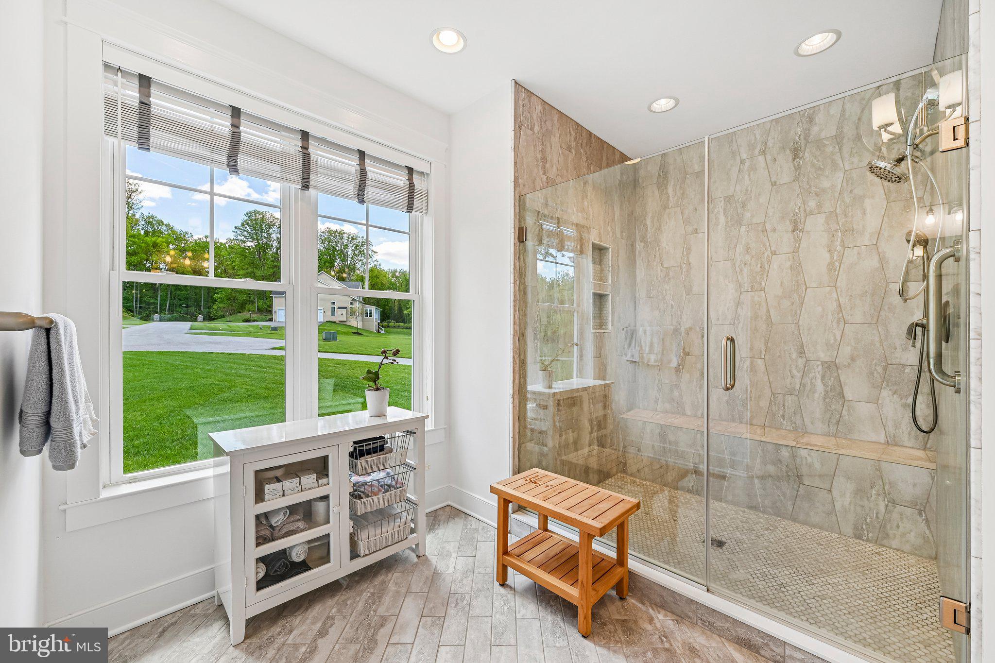 QUARTZ HILL - Residential