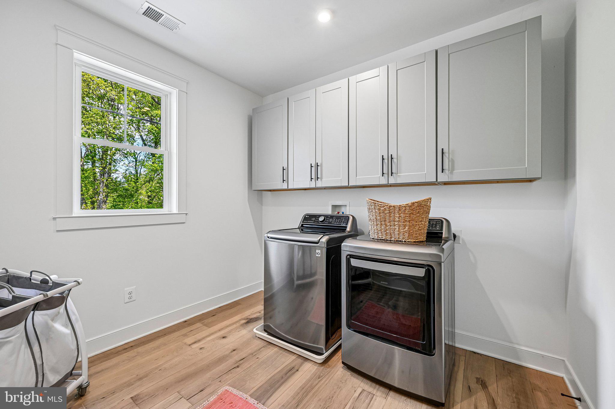 QUARTZ HILL - Residential