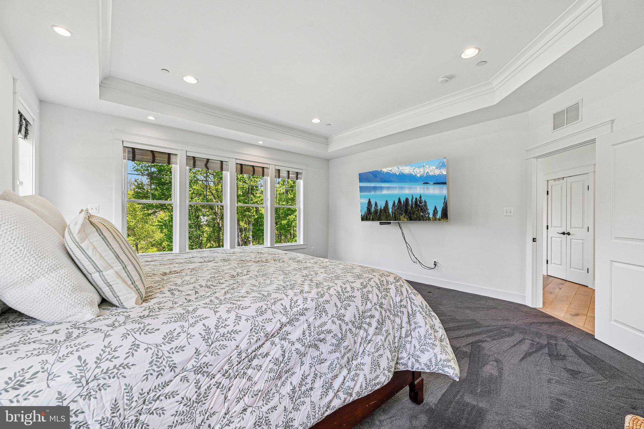 QUARTZ HILL - Residential