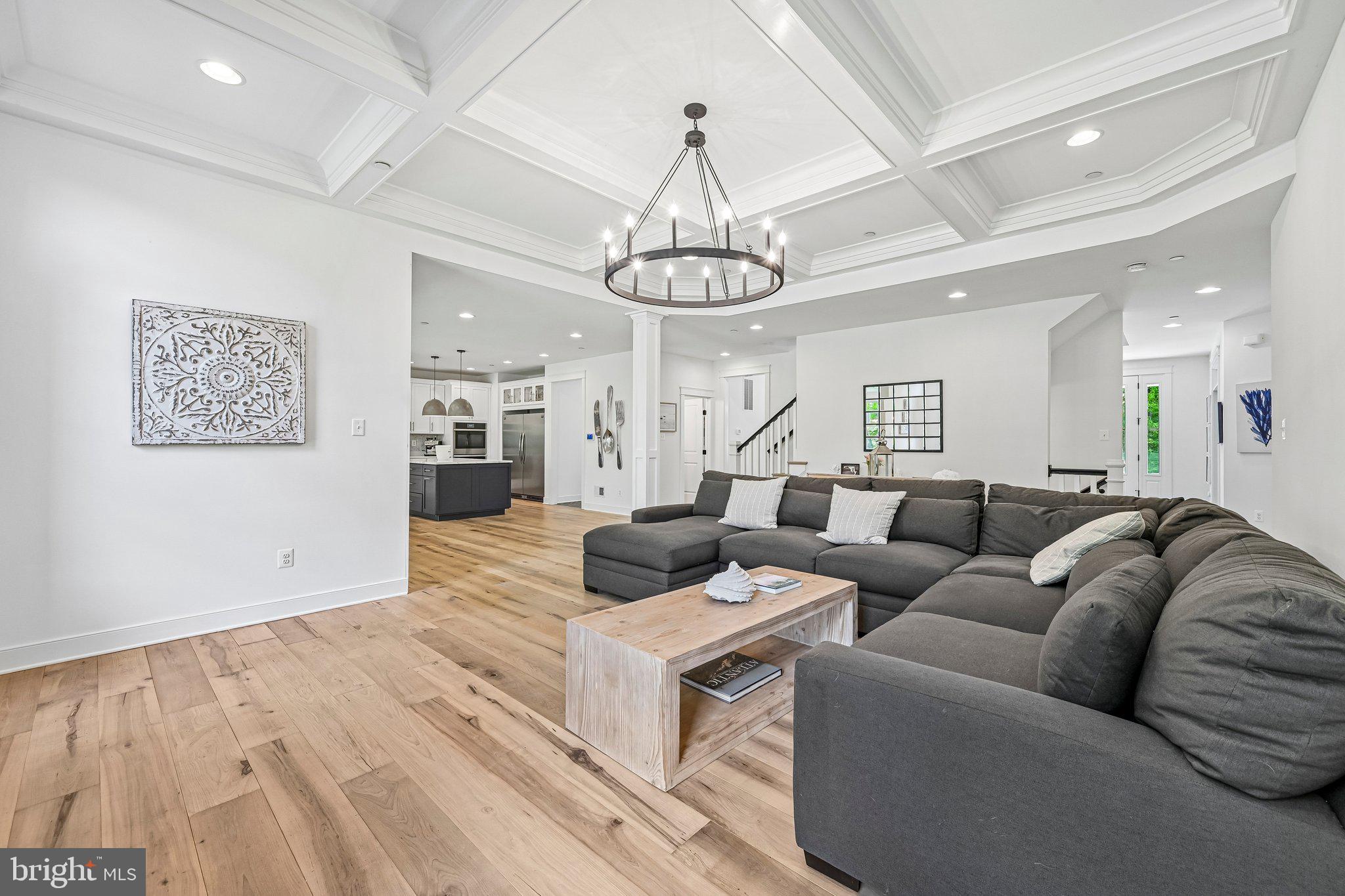 QUARTZ HILL - Residential