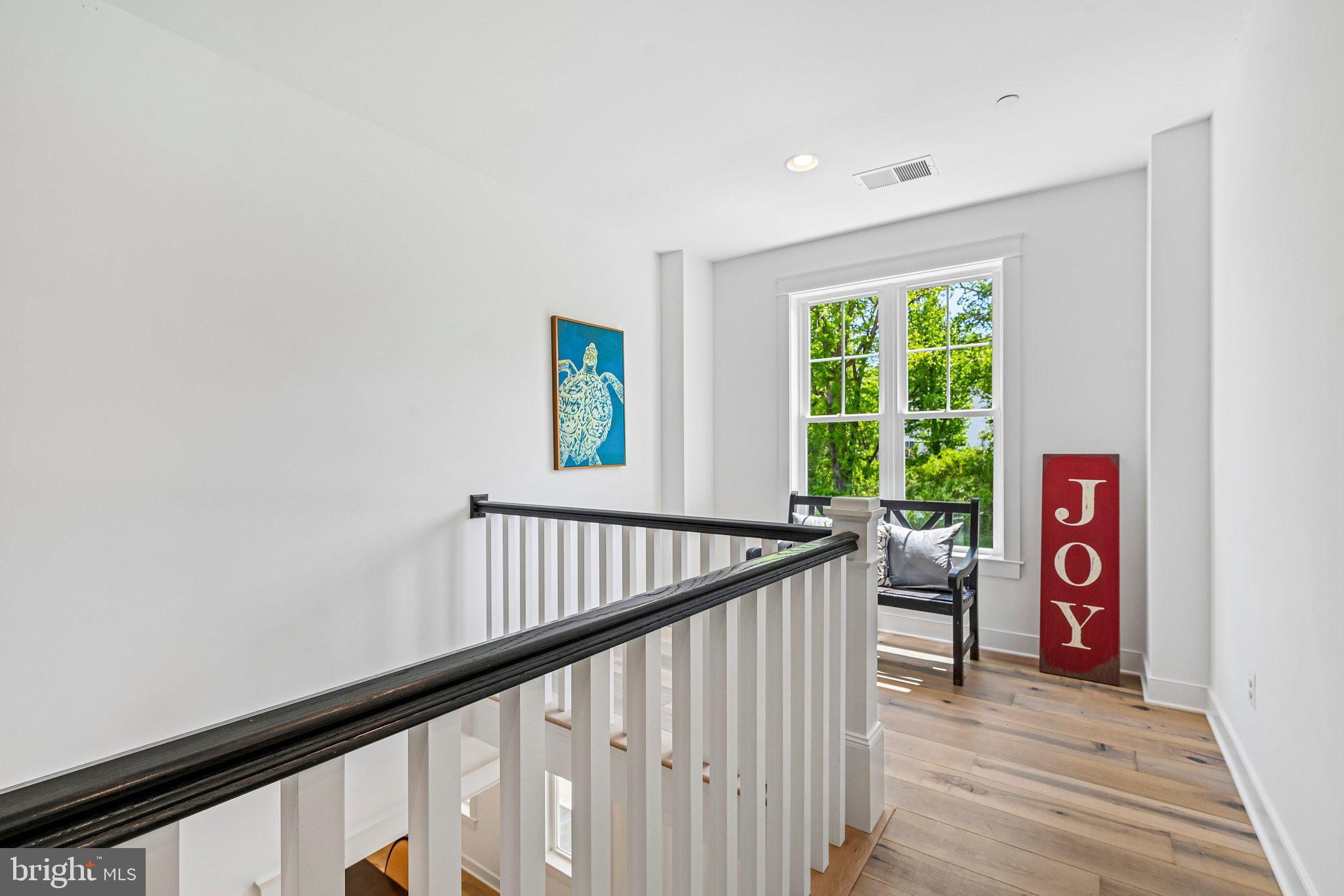 QUARTZ HILL - Residential