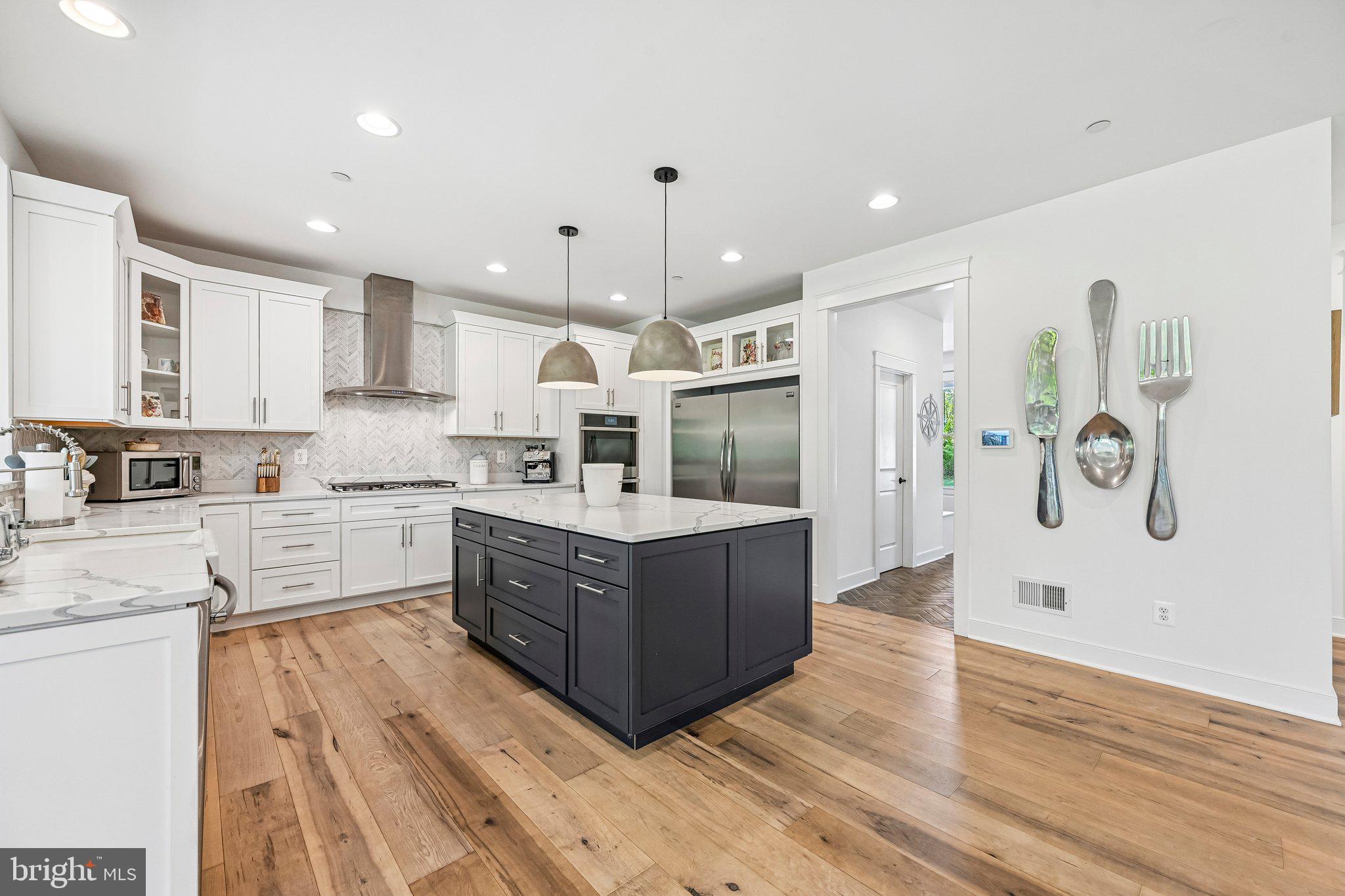 QUARTZ HILL - Residential