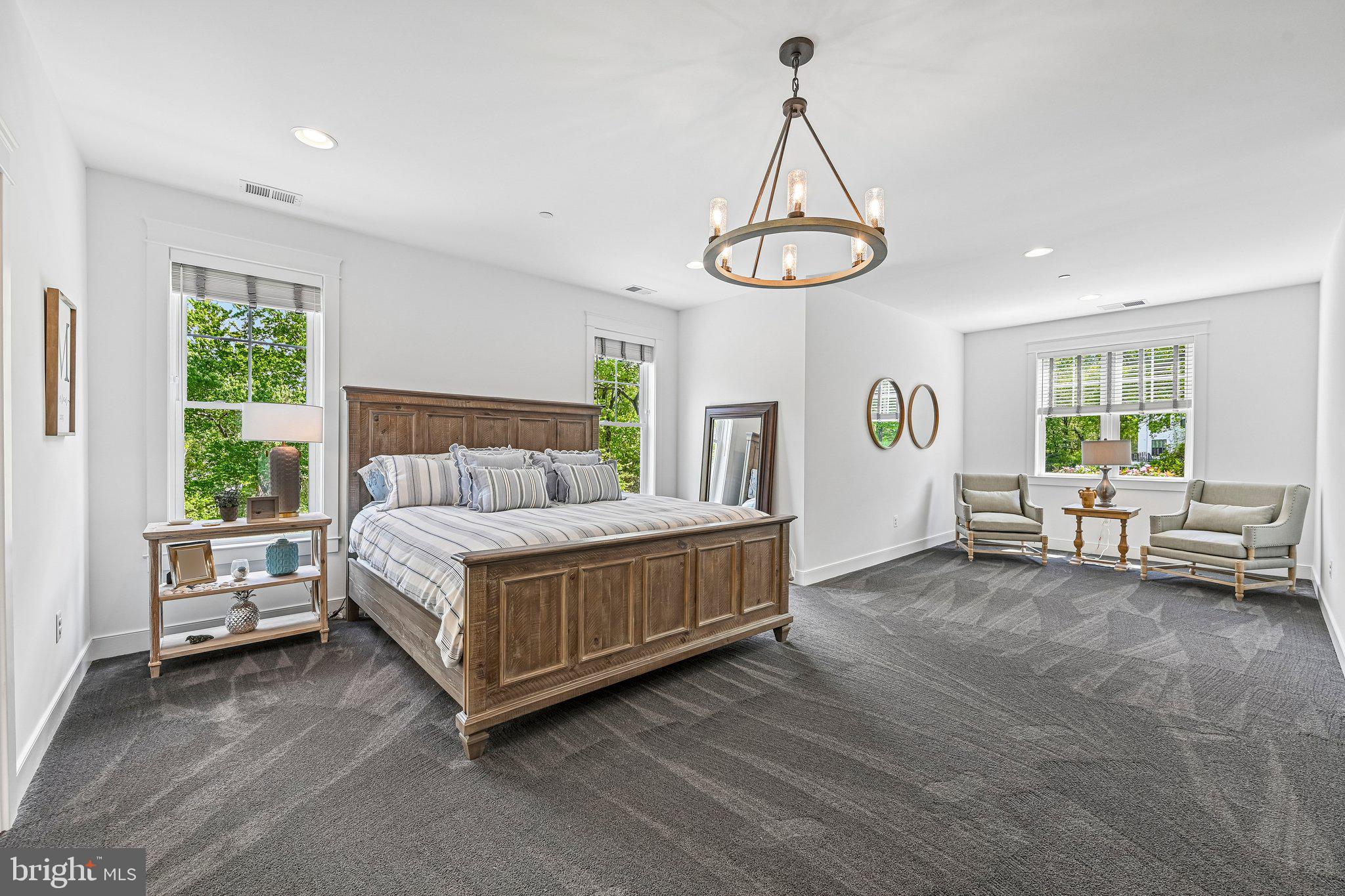 QUARTZ HILL - Residential