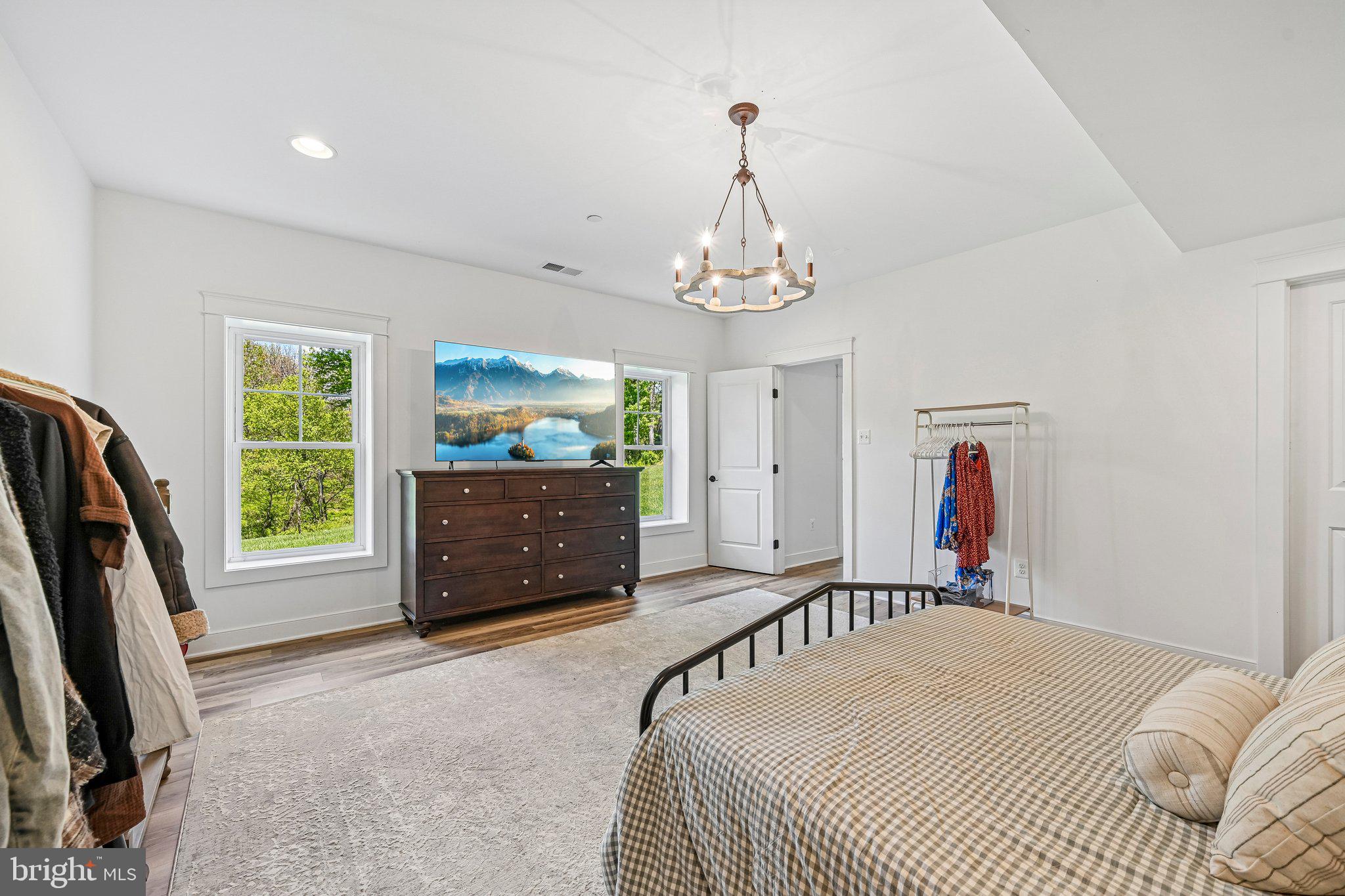 QUARTZ HILL - Residential