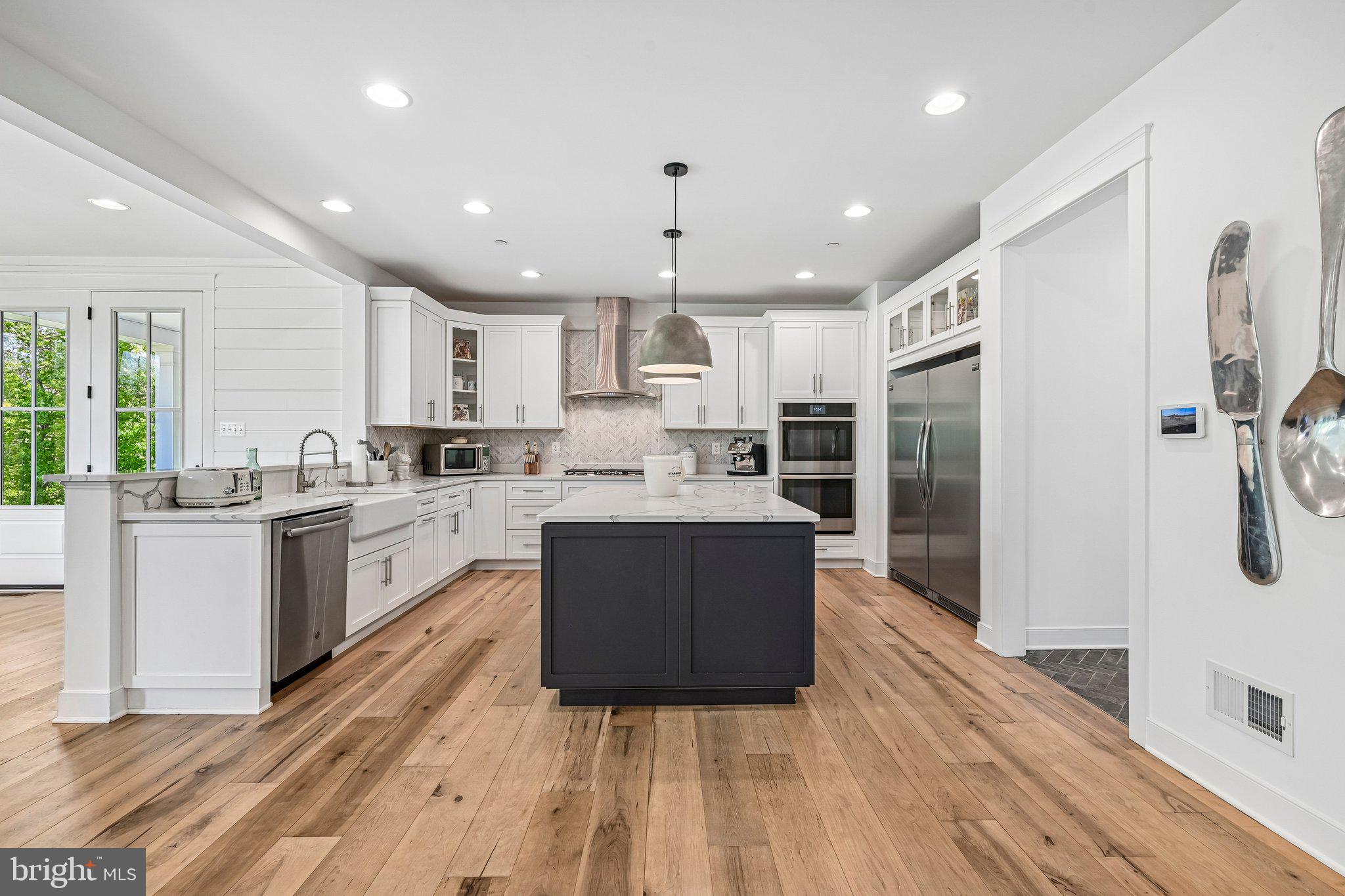 QUARTZ HILL - Residential