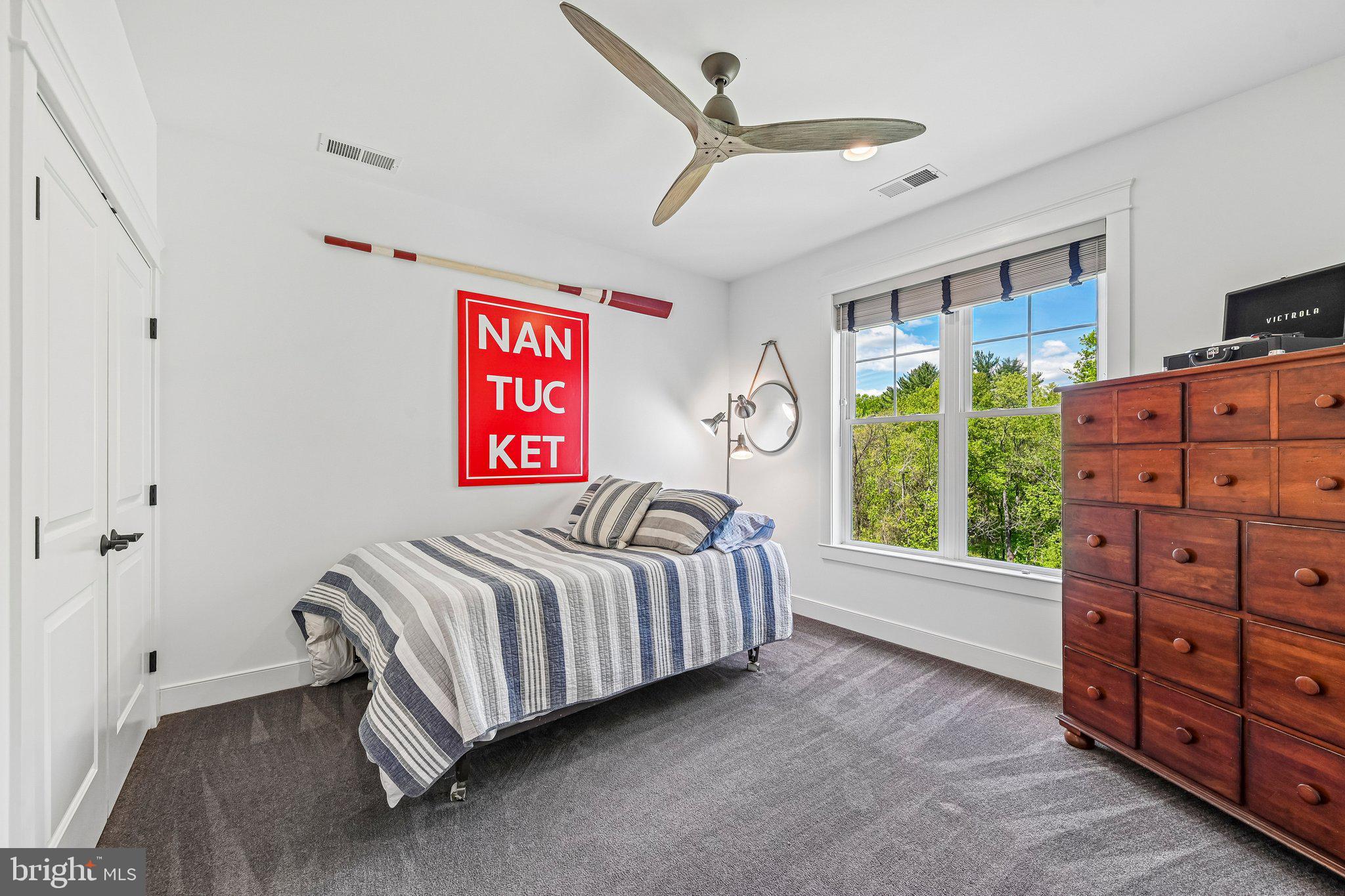 QUARTZ HILL - Residential