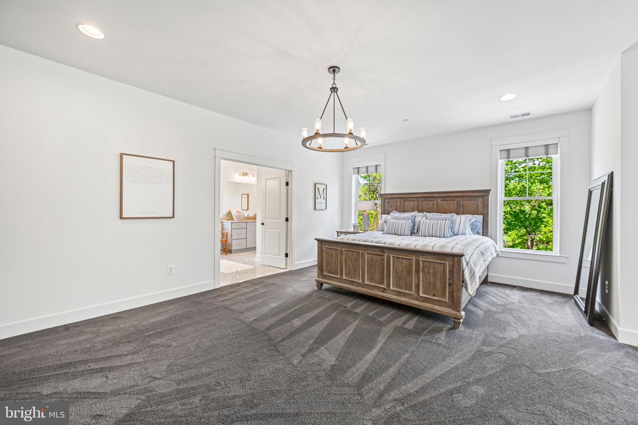 QUARTZ HILL - Residential