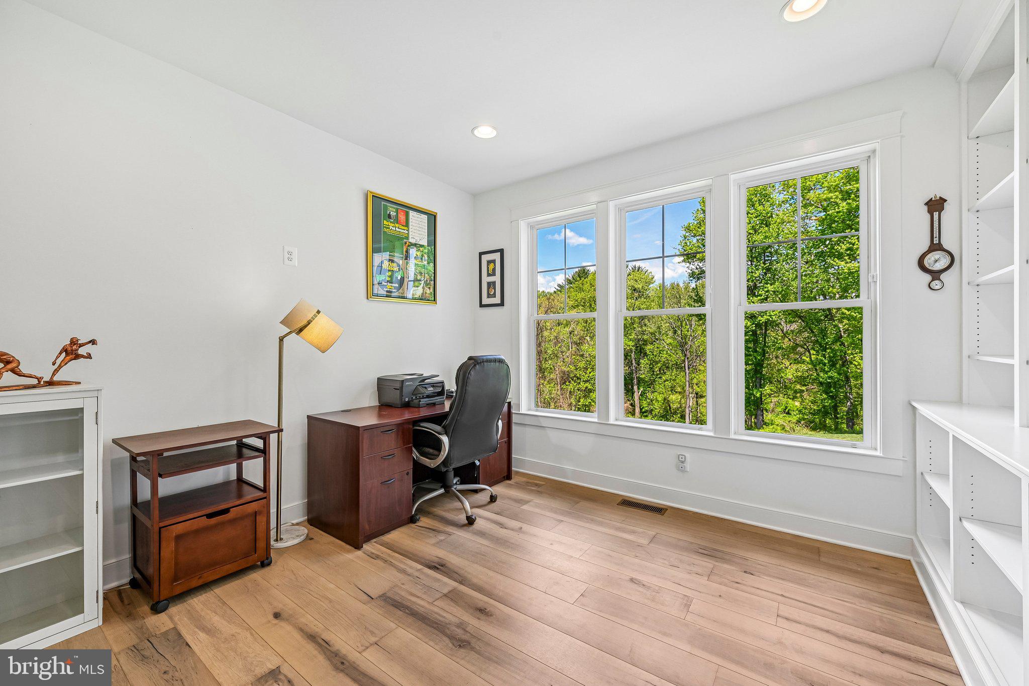 QUARTZ HILL - Residential