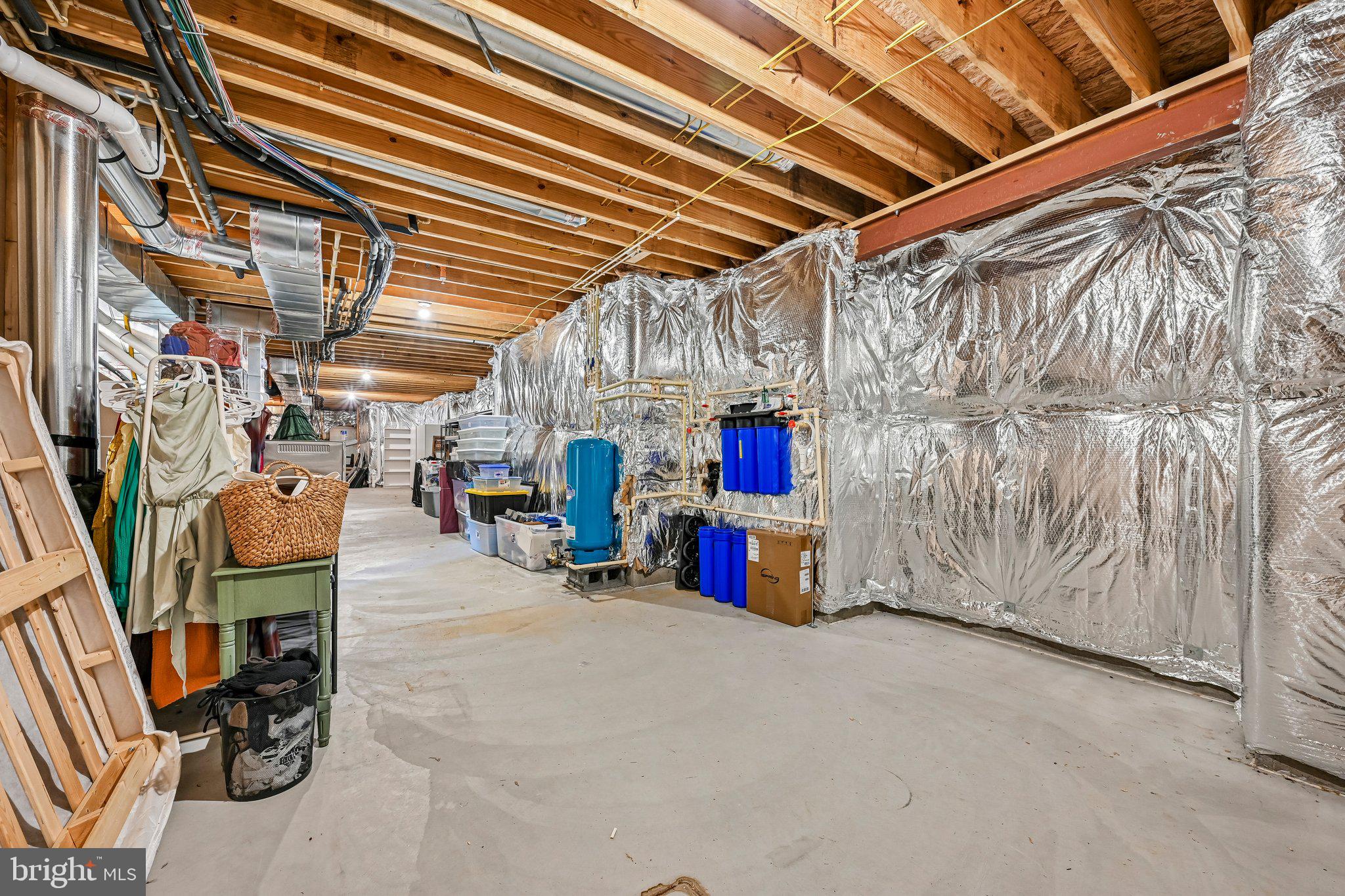 QUARTZ HILL - Residential