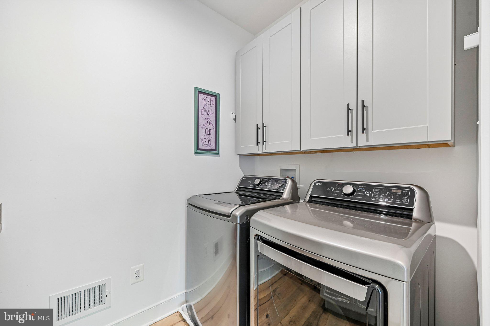 QUARTZ HILL - Residential