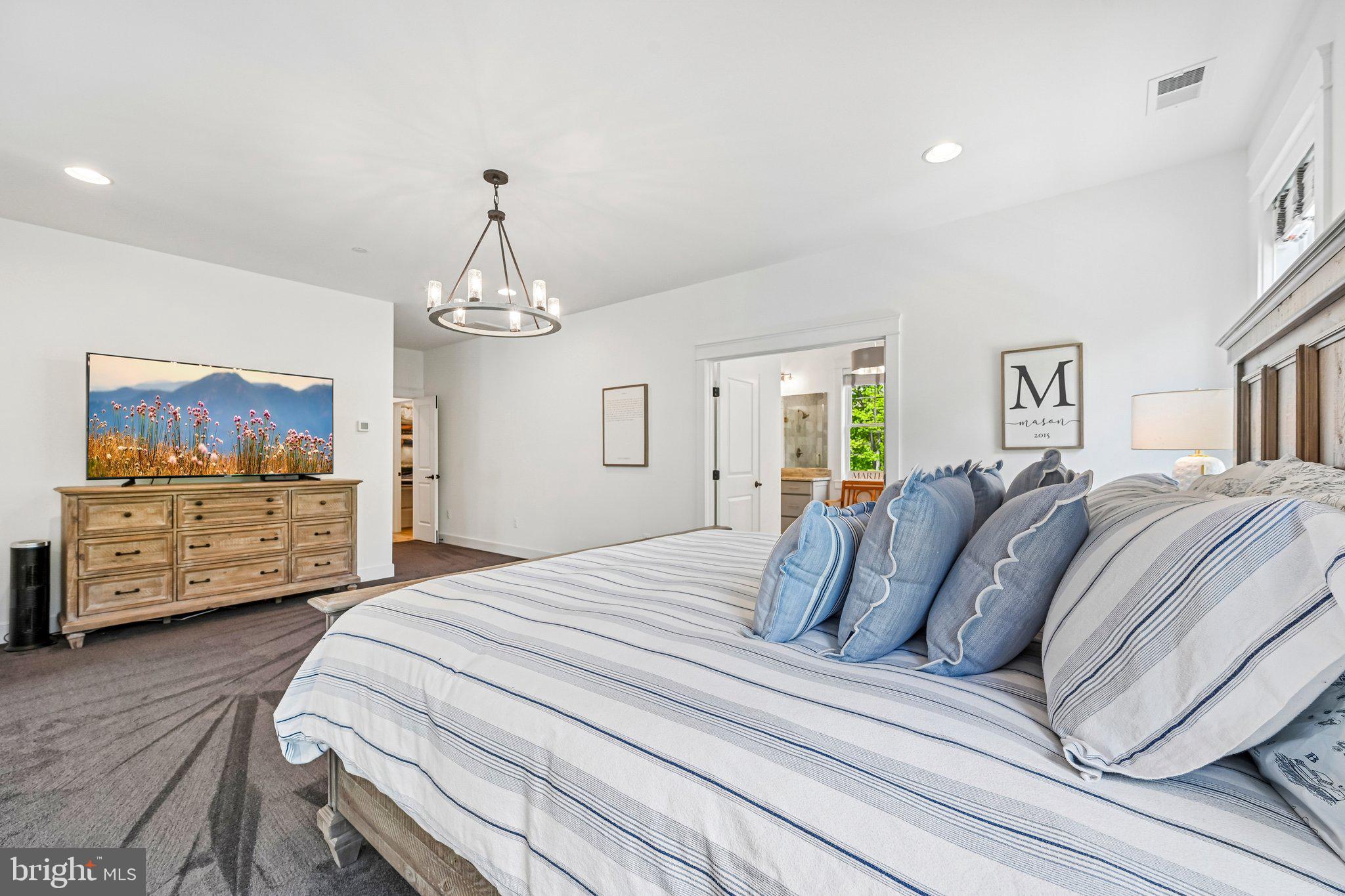 QUARTZ HILL - Residential