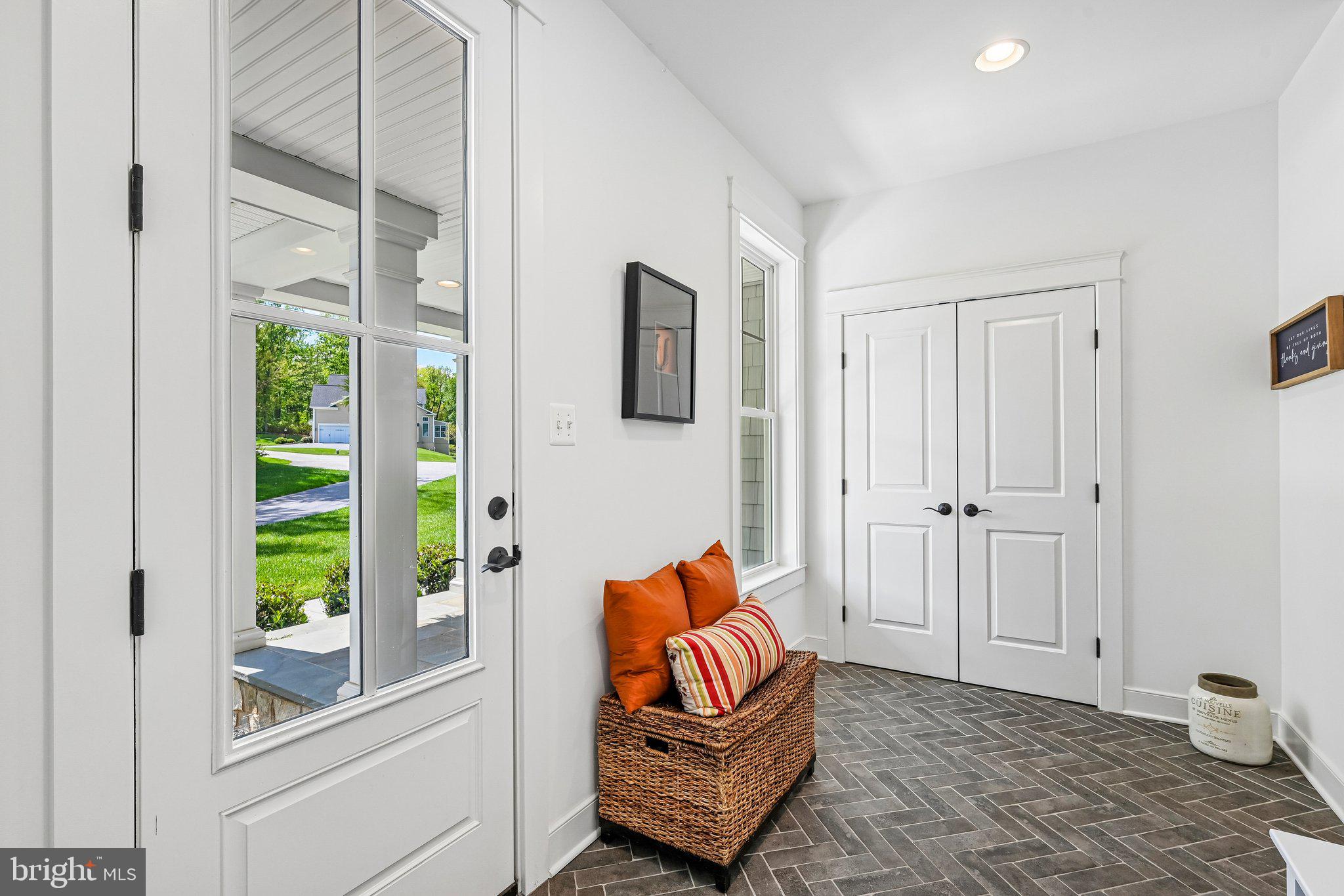 QUARTZ HILL - Residential