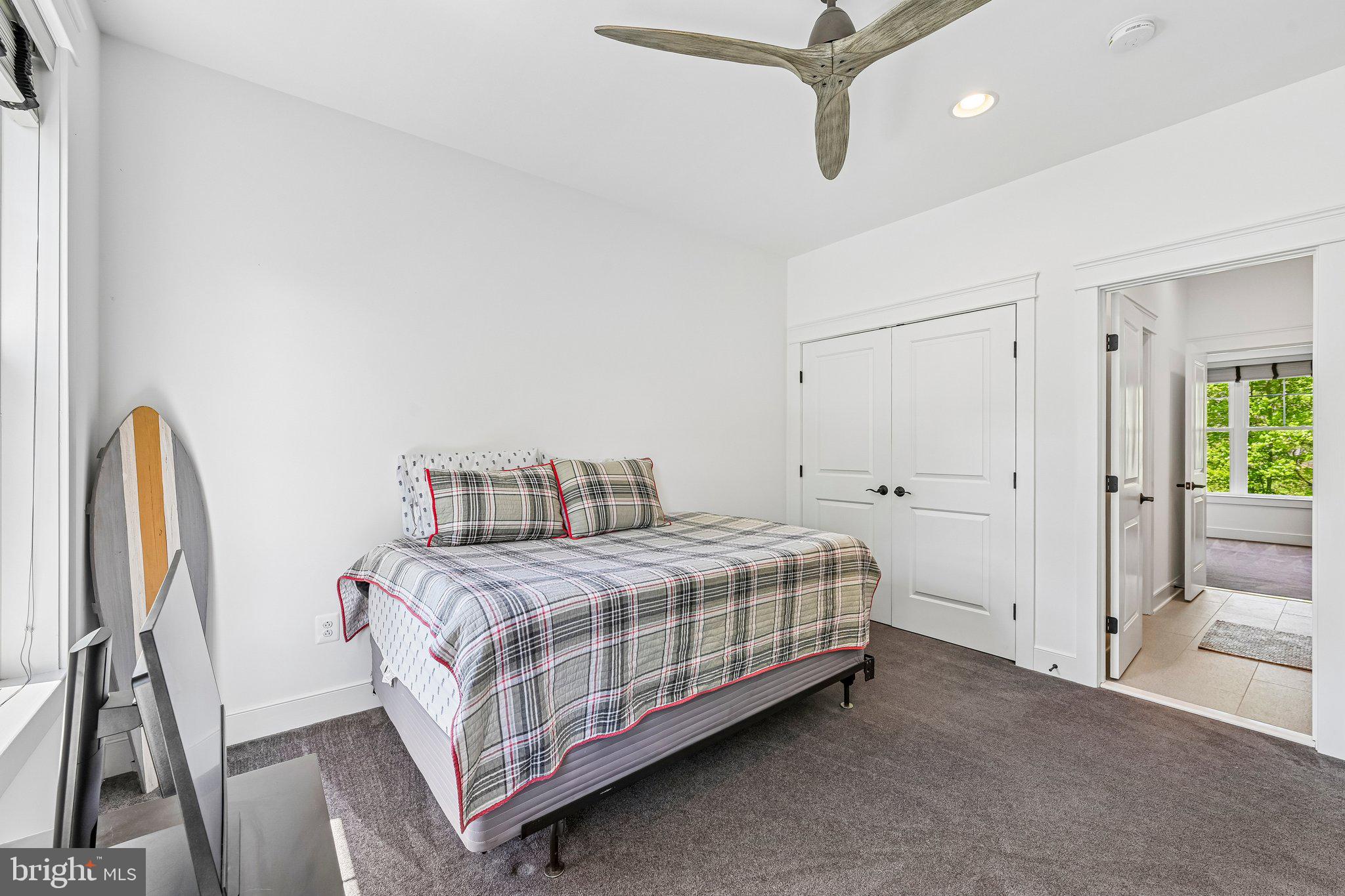 QUARTZ HILL - Residential