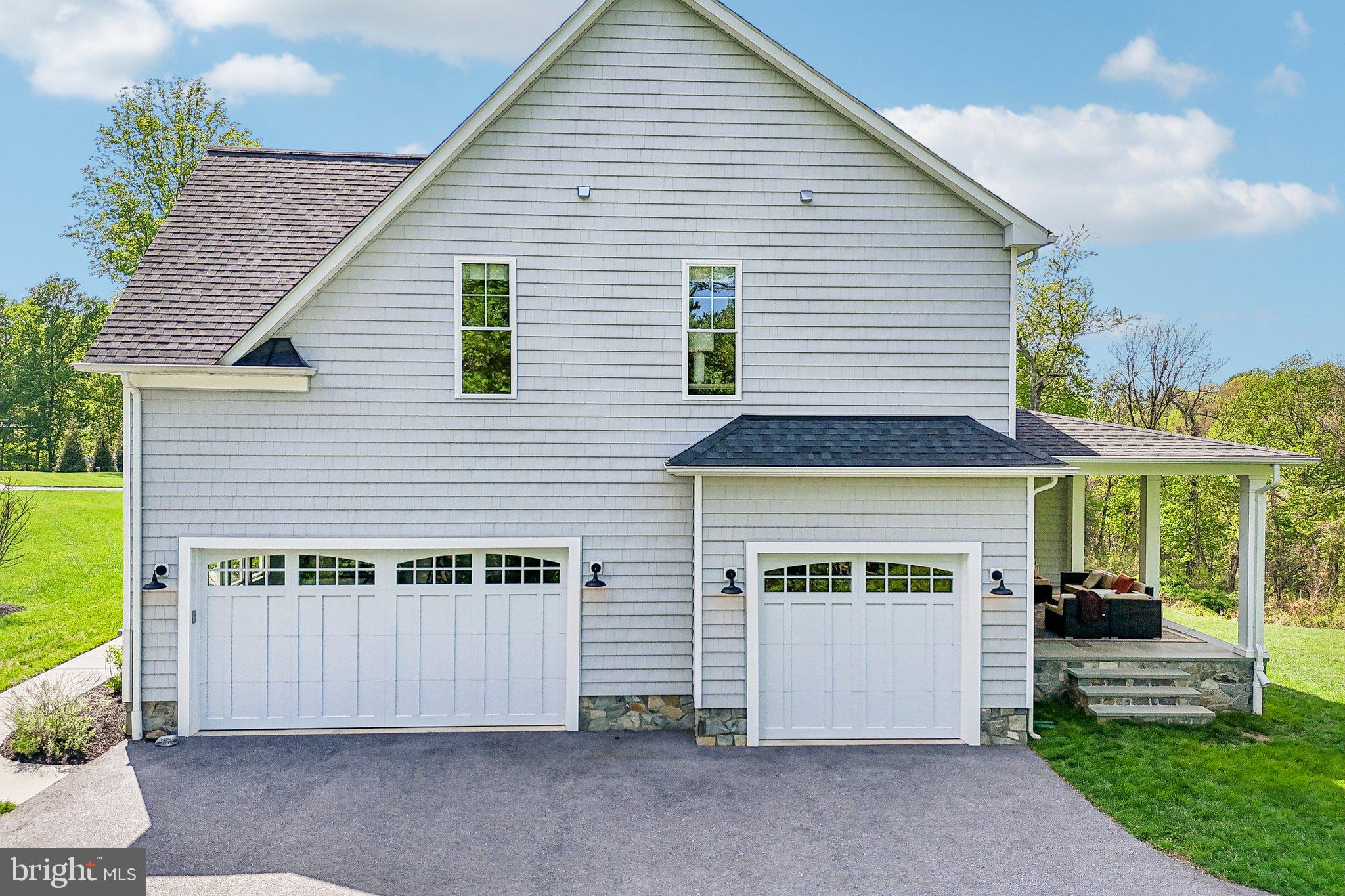 QUARTZ HILL - Residential