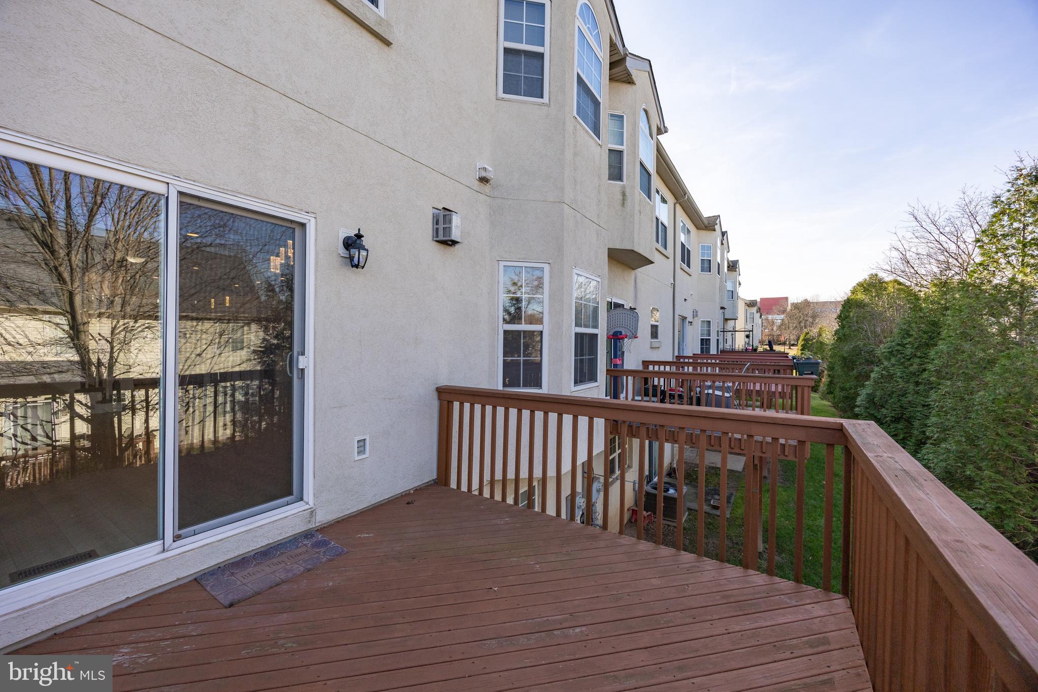 DEER CREEK - Residential Lease