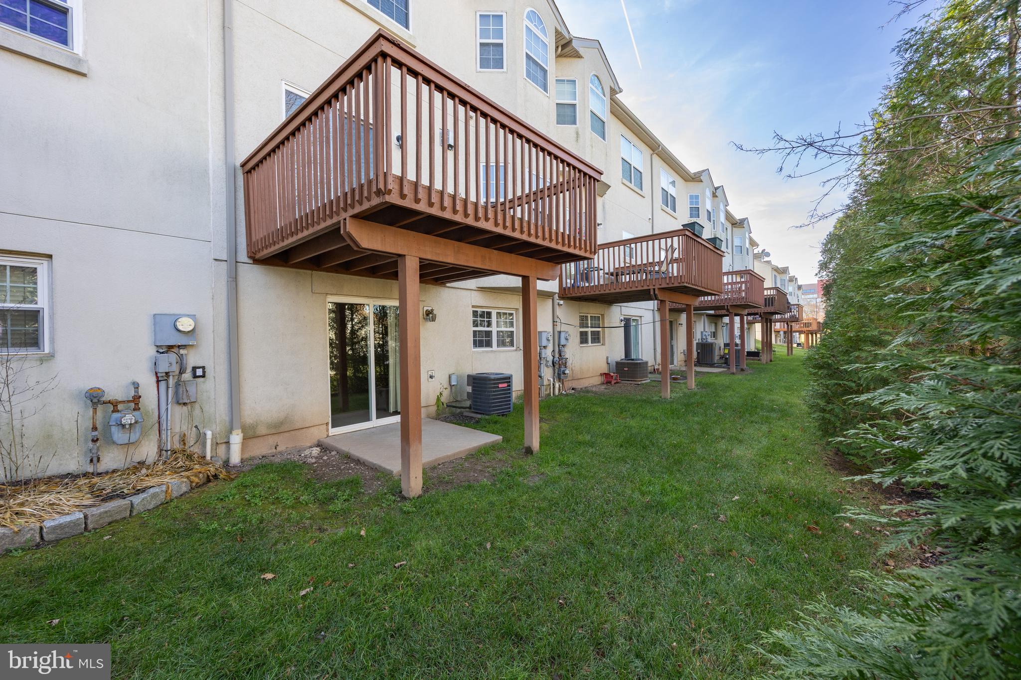 DEER CREEK - Residential Lease