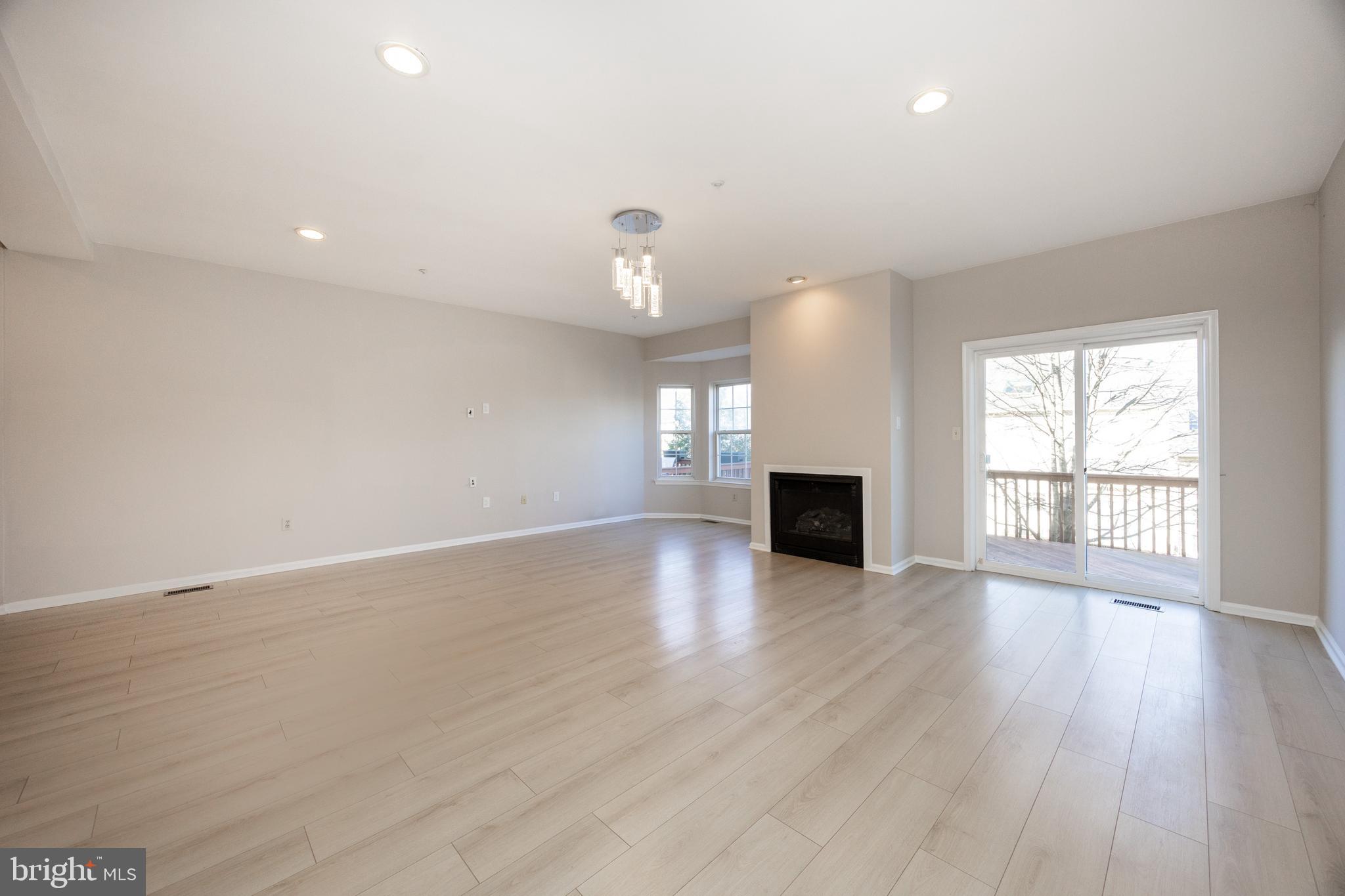 DEER CREEK - Residential Lease