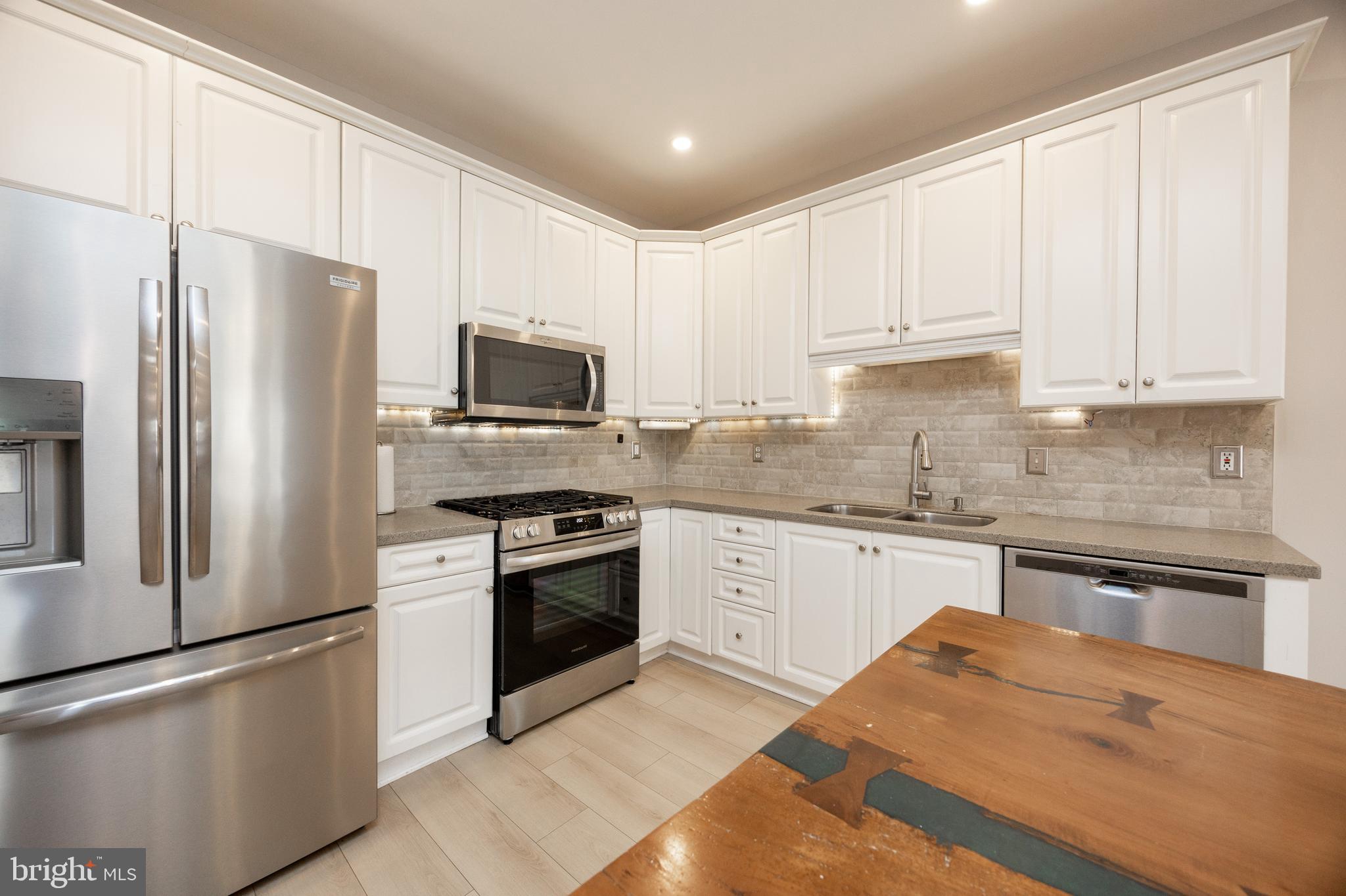 DEER CREEK - Residential Lease