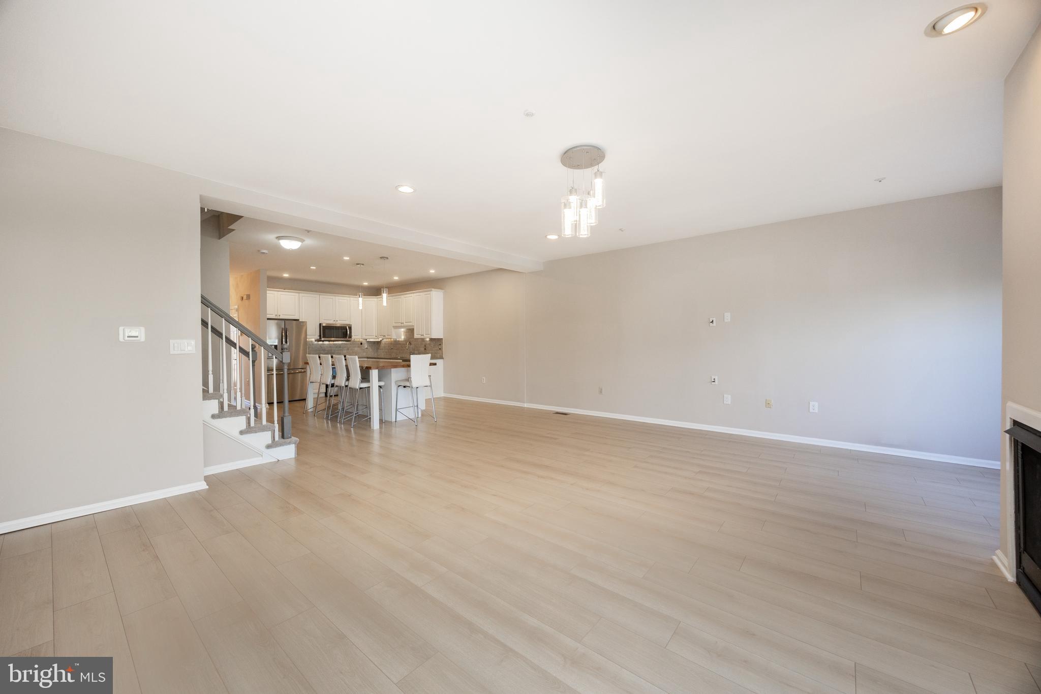 DEER CREEK - Residential Lease