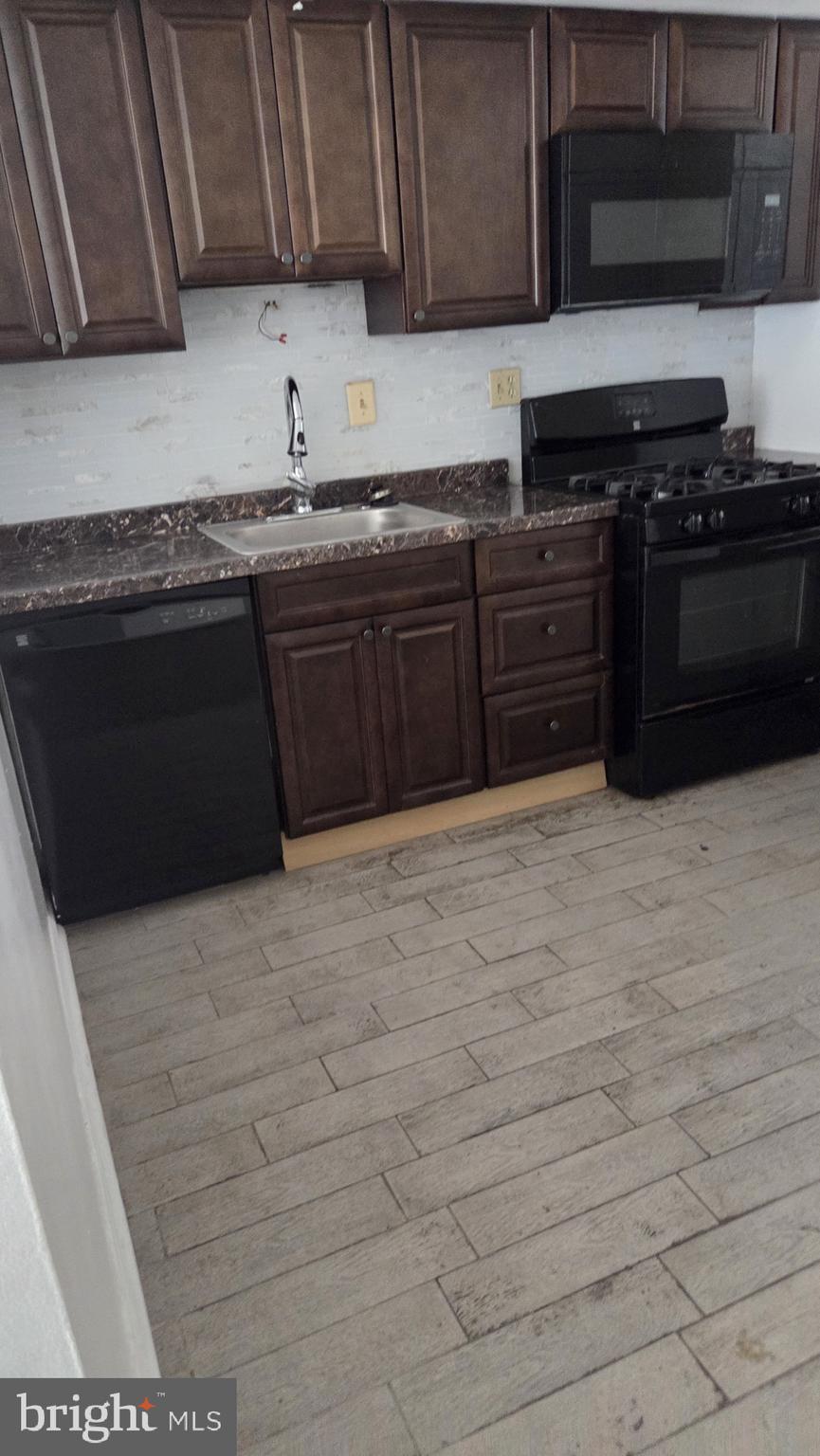 7237 DONNELL PLACE A4