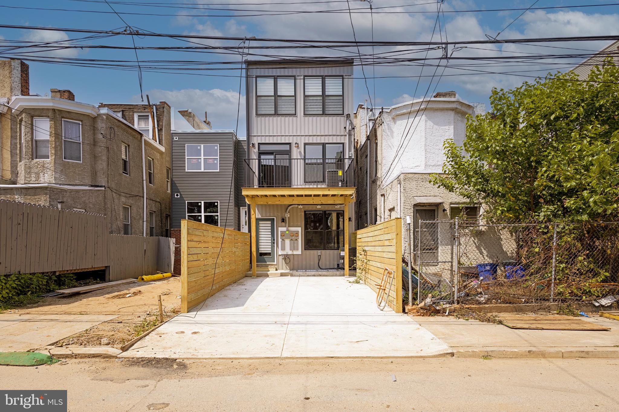 3116 CLIFFORD STREET