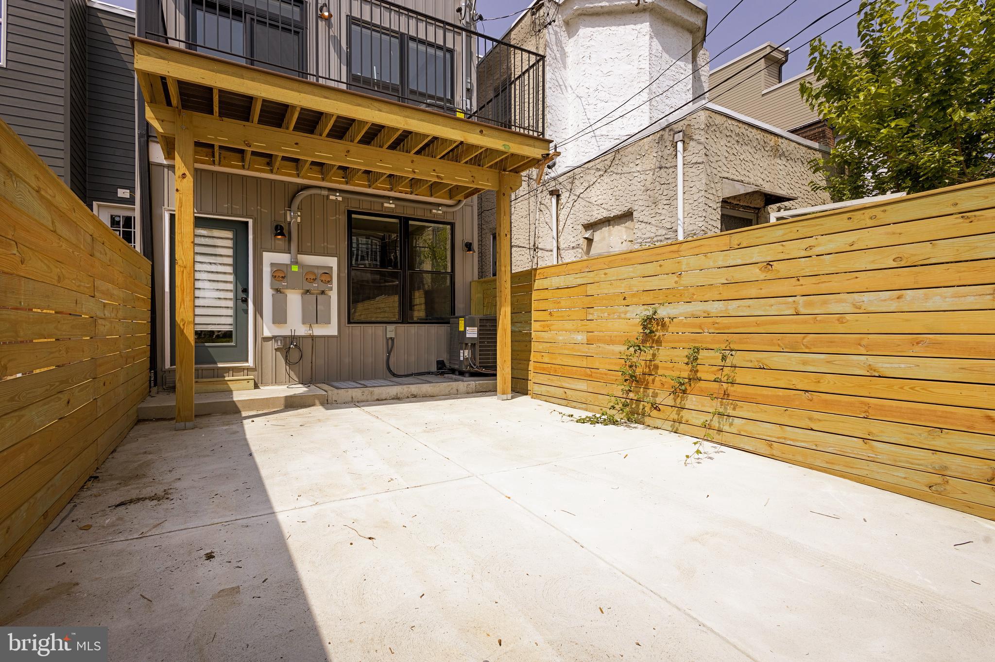 3116 CLIFFORD STREET