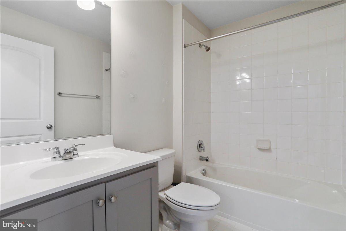 BERKELEY RIDGE - Residential