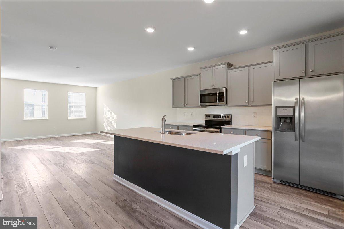 BERKELEY RIDGE - Residential