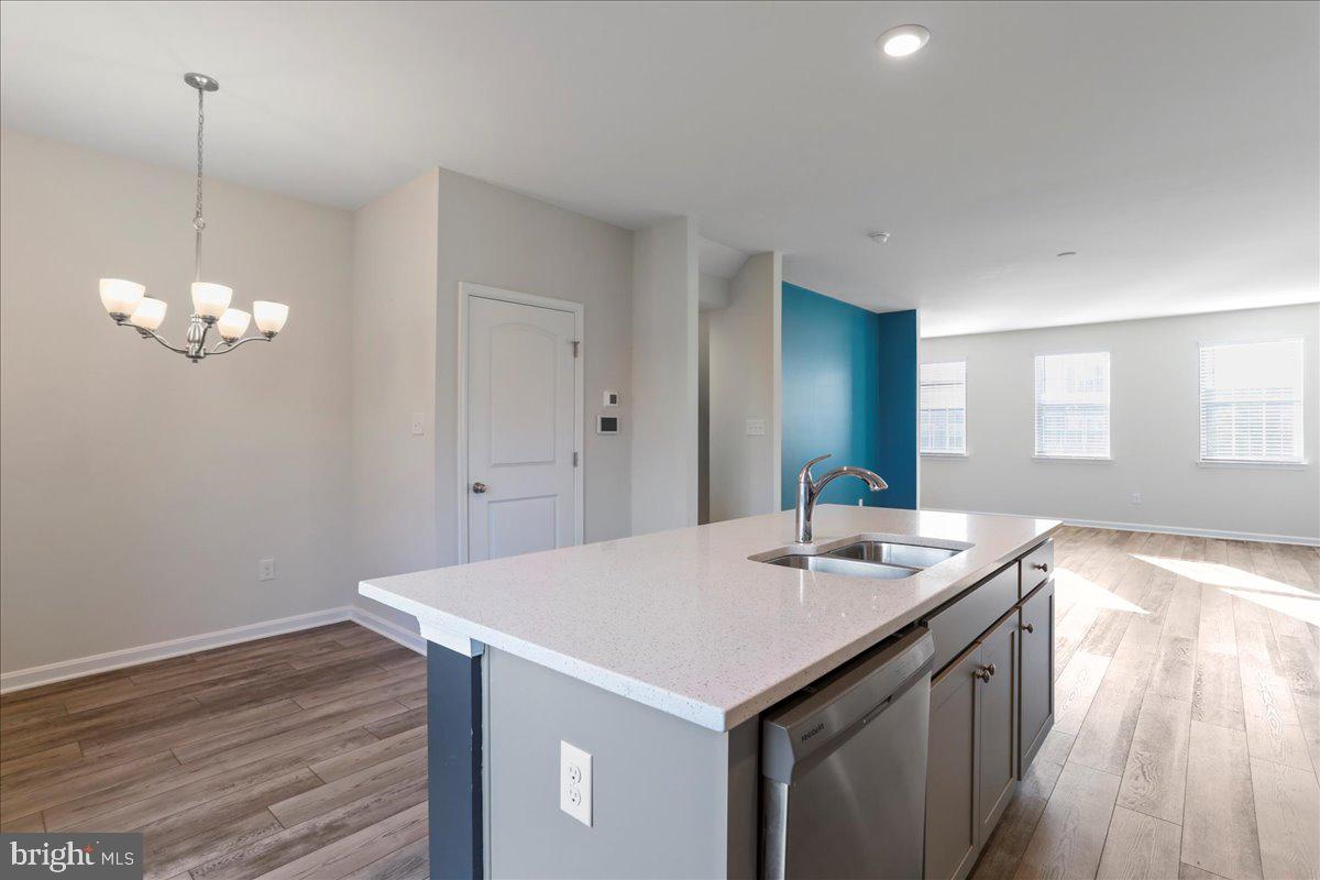 BERKELEY RIDGE - Residential