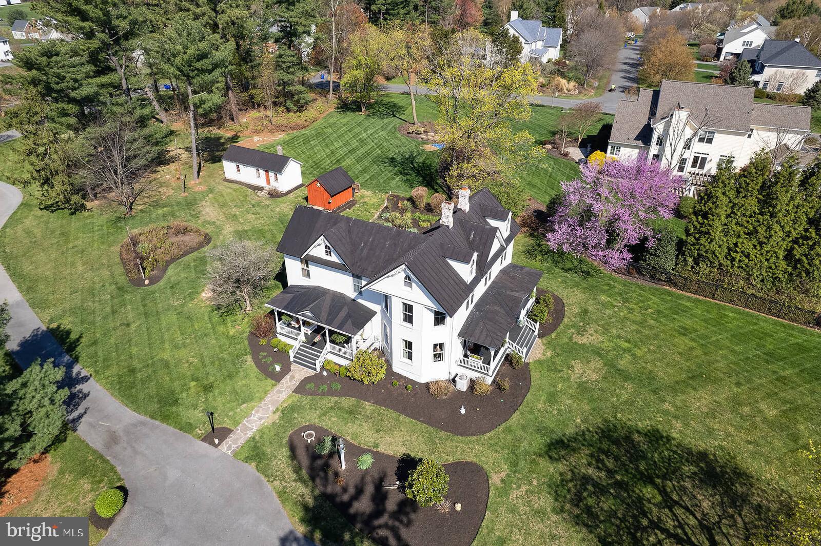 FOX VALLEY - Residential