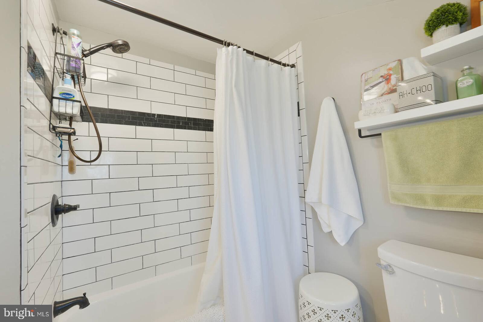 FOX VALLEY - Residential