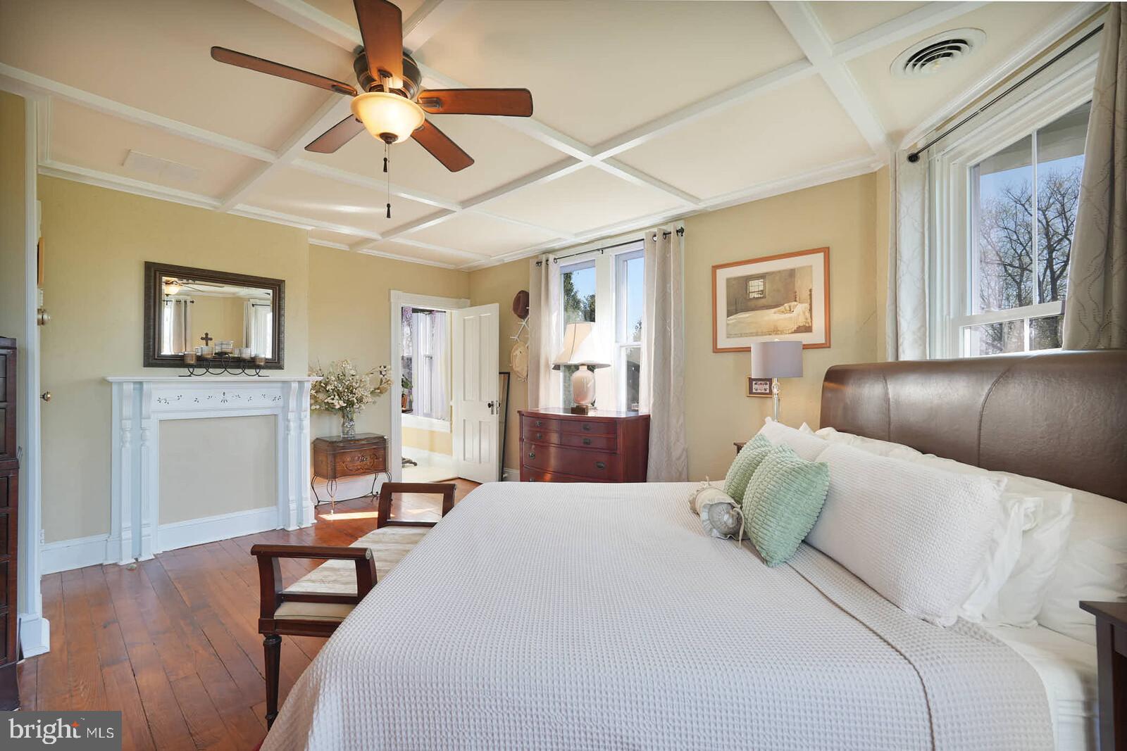 FOX VALLEY - Residential