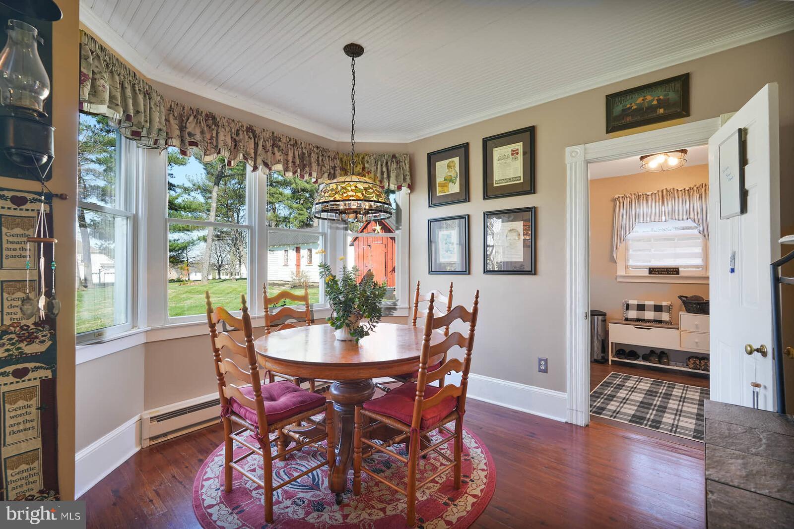 FOX VALLEY - Residential