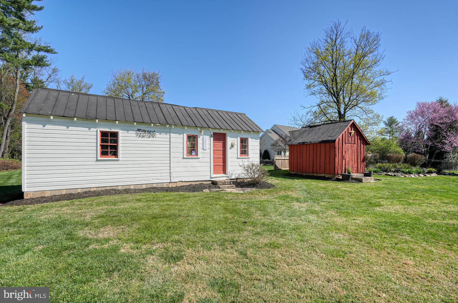 FOX VALLEY - Residential