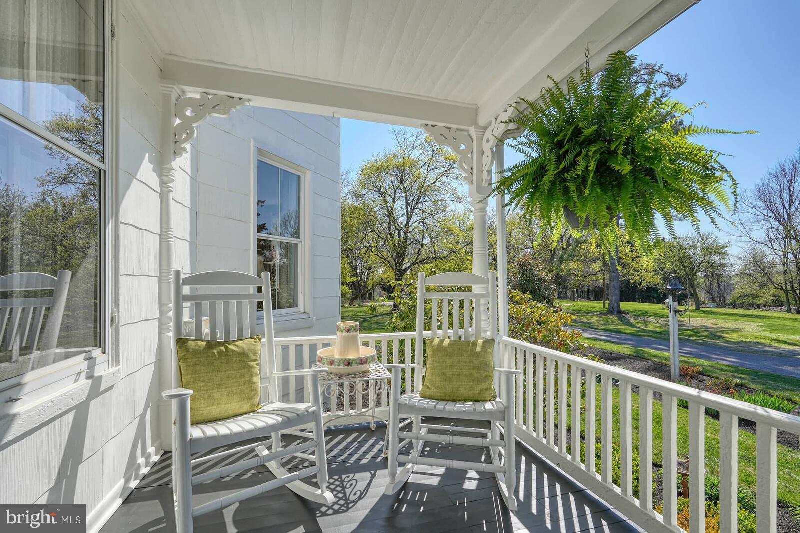 FOX VALLEY - Residential